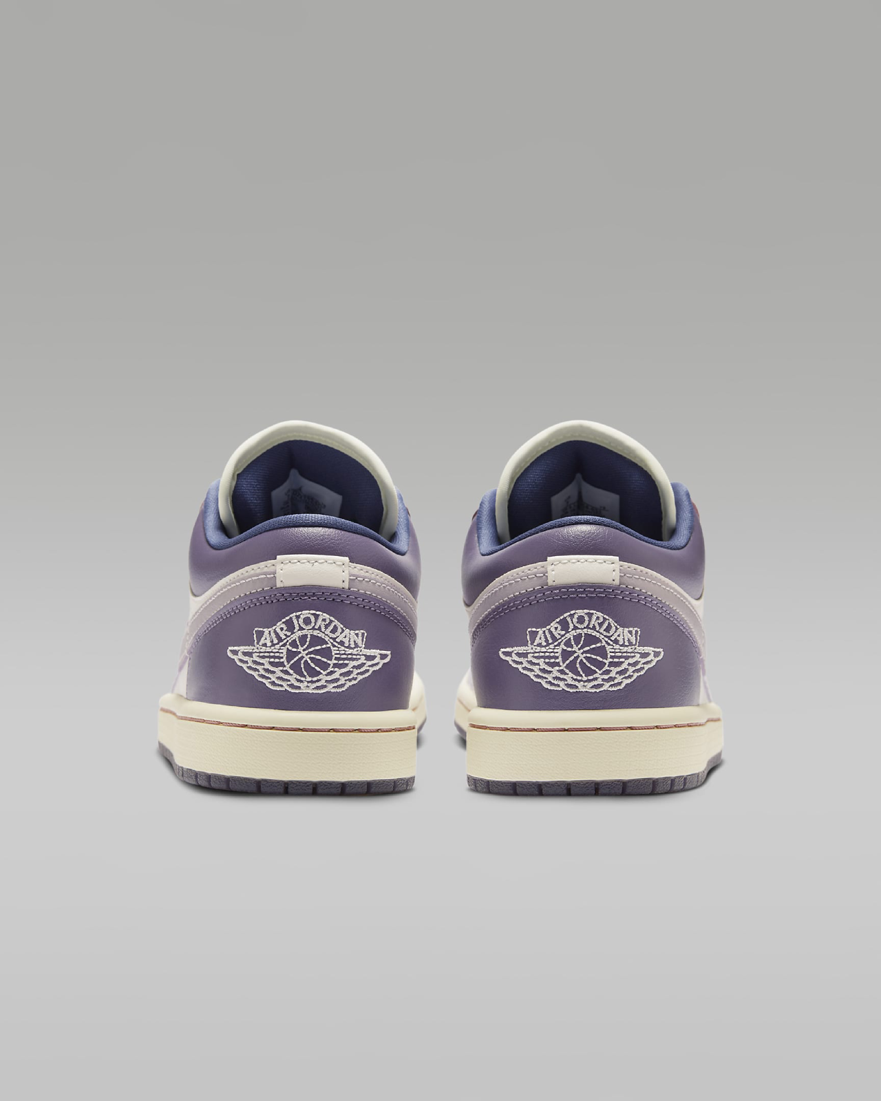 Image of Дамски Маратонки NIKE WMNS AIR JORDAN 1 LOW GCEL - Ballistic-sport