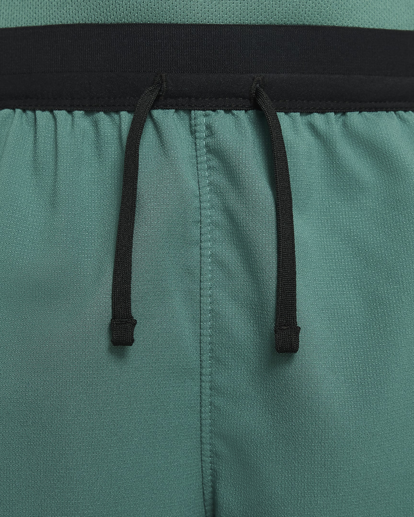 Image of Юношески Къс панталон NIKE B NK DF MULTI TECH SHORT - Ballistic-sport