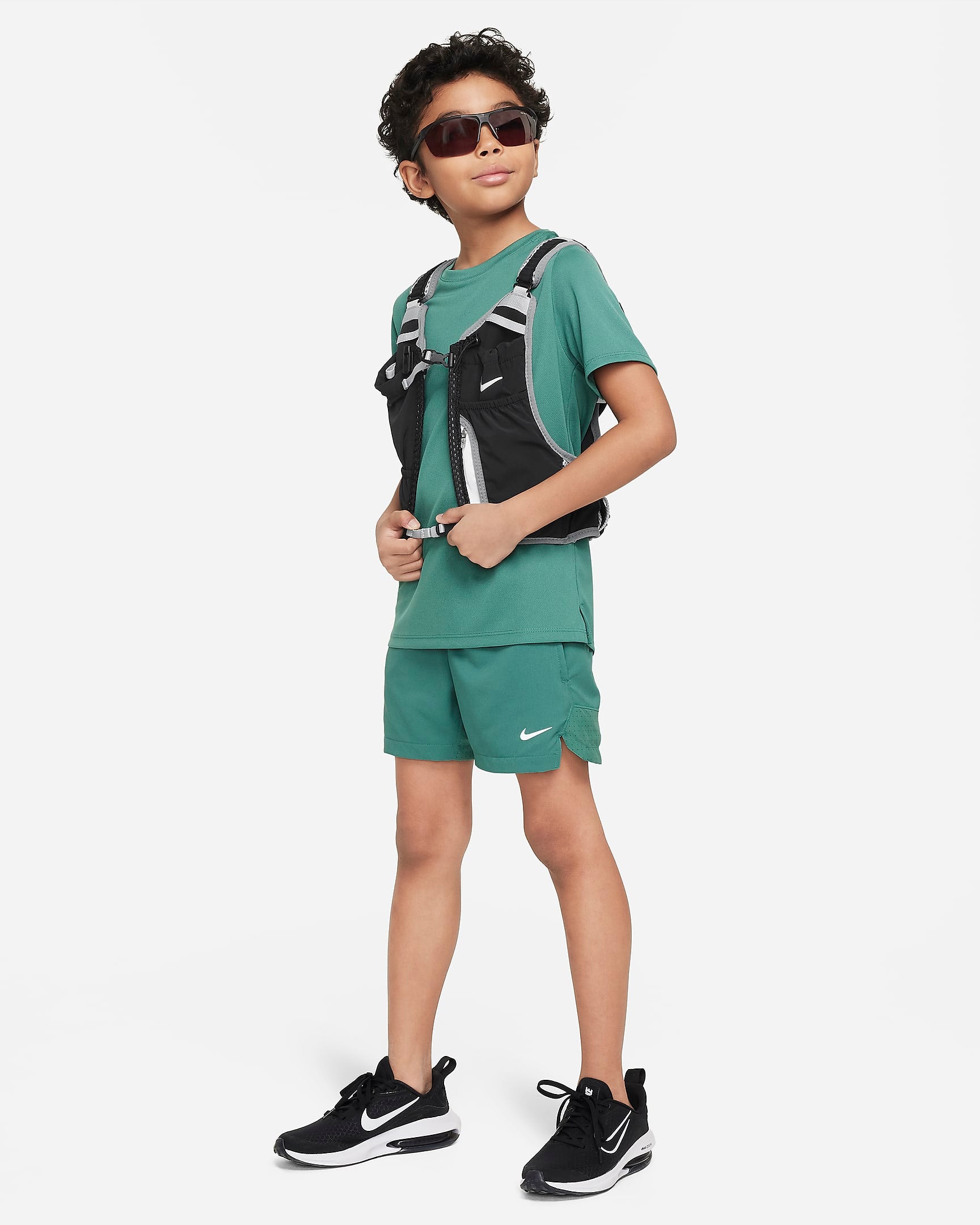 Image of Юношески Къс панталон NIKE B NK DF MULTI TECH SHORT - Ballistic-sport