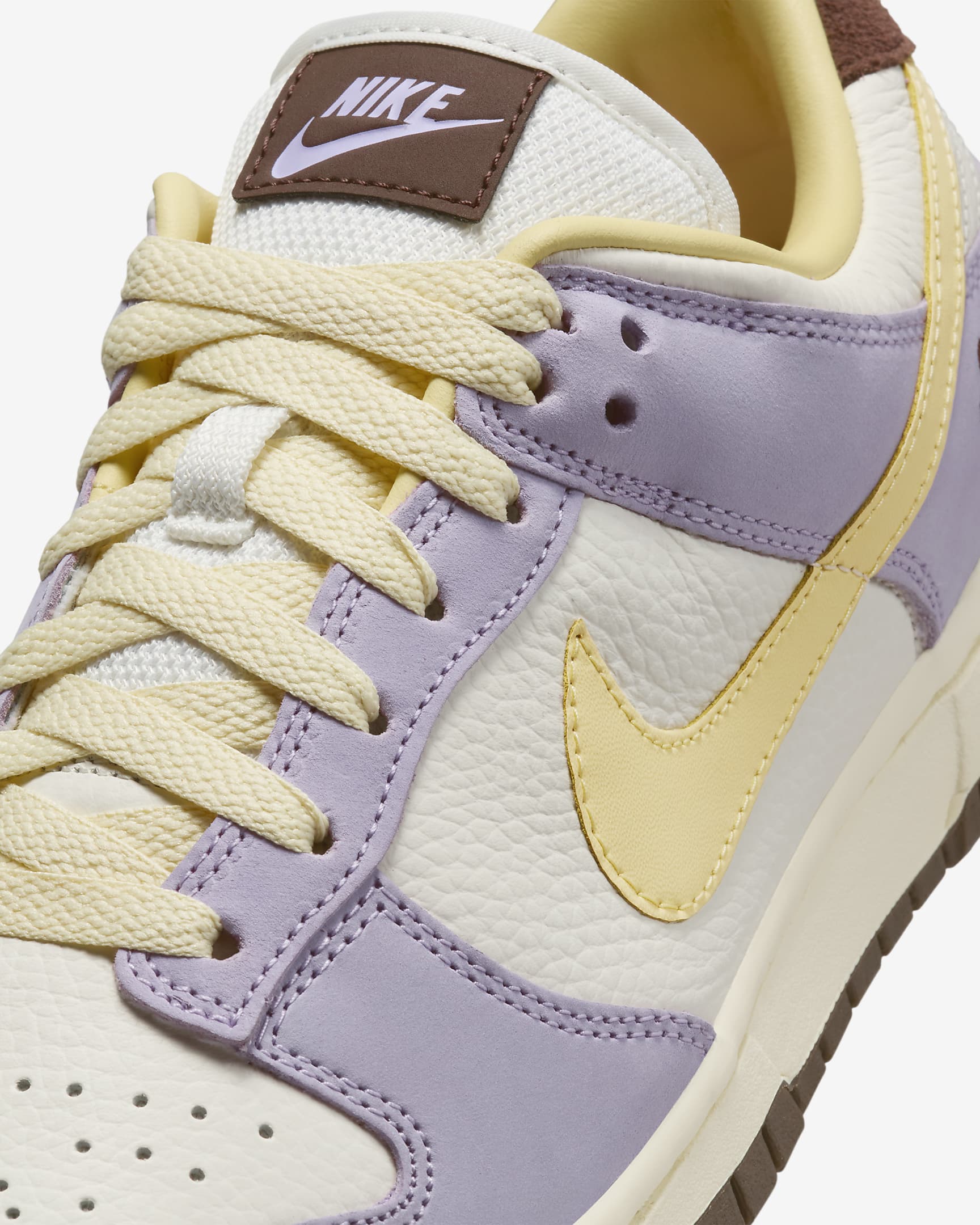 Дамски Кецове NIKE W NIKE DUNK LOW PRM
