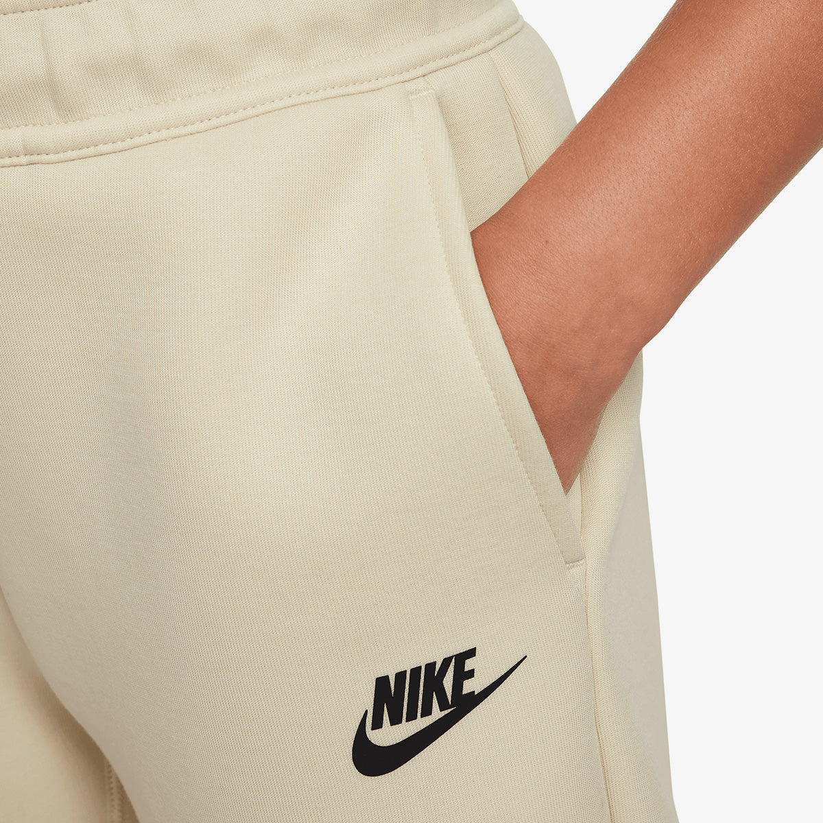 Image of Детски Къс панталон NIKE B NSW TECH FLC SHORT