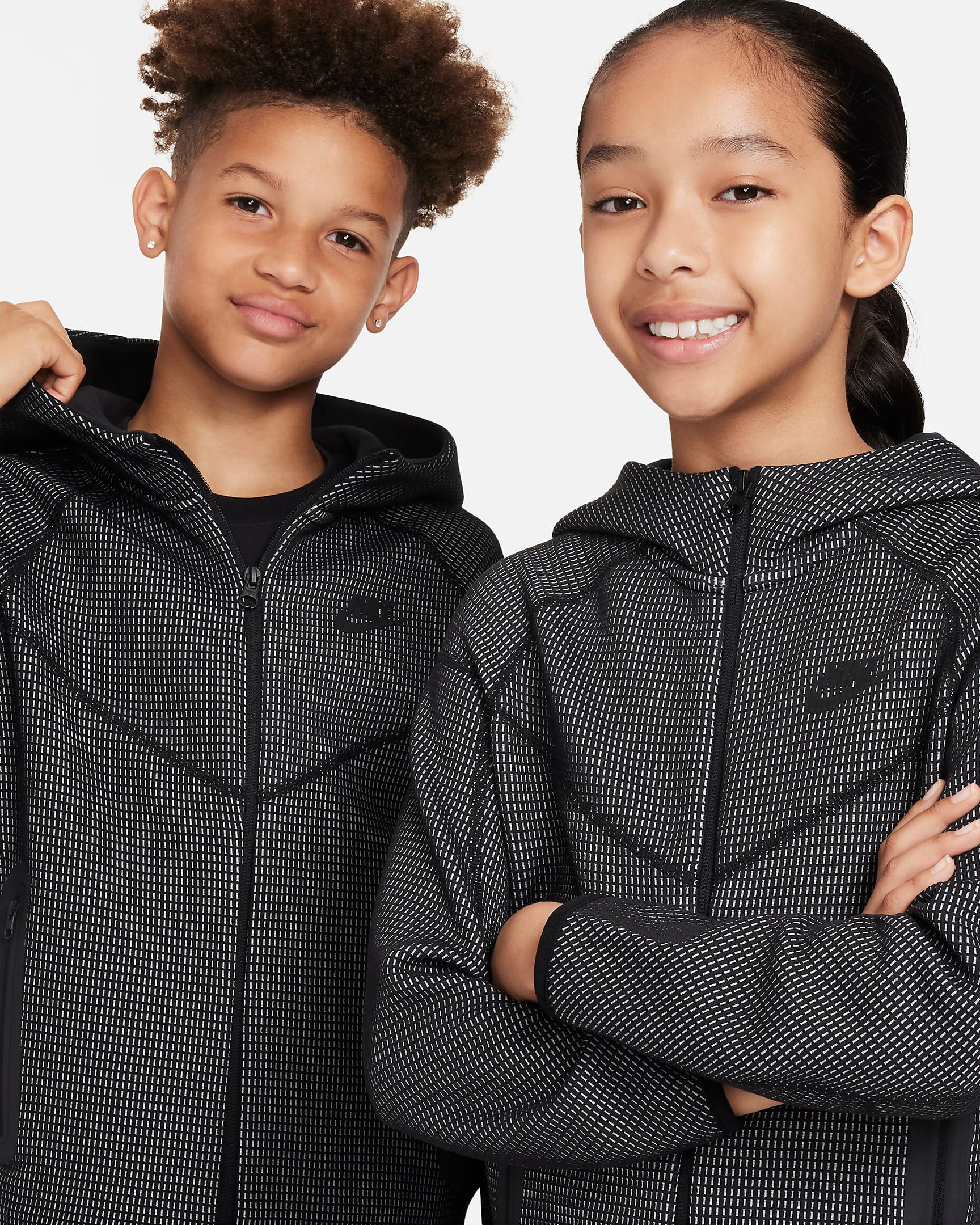 Image of Юношески Суитшърт NIKE B NSW TECH FLC FZ WINTERIZED - Ballistic-sport