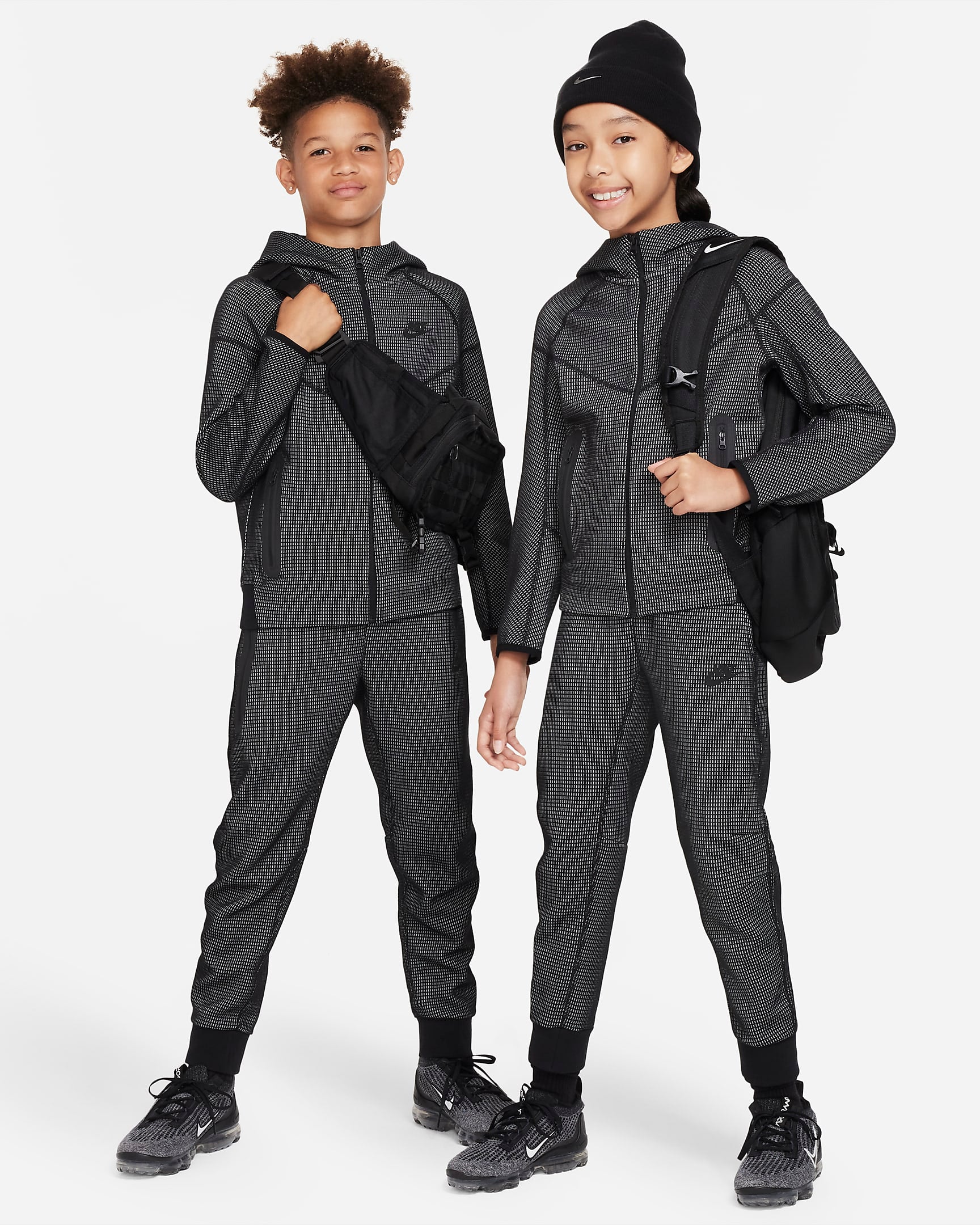 Image of Юношески Суитшърт NIKE B NSW TECH FLC FZ WINTERIZED - Ballistic-sport