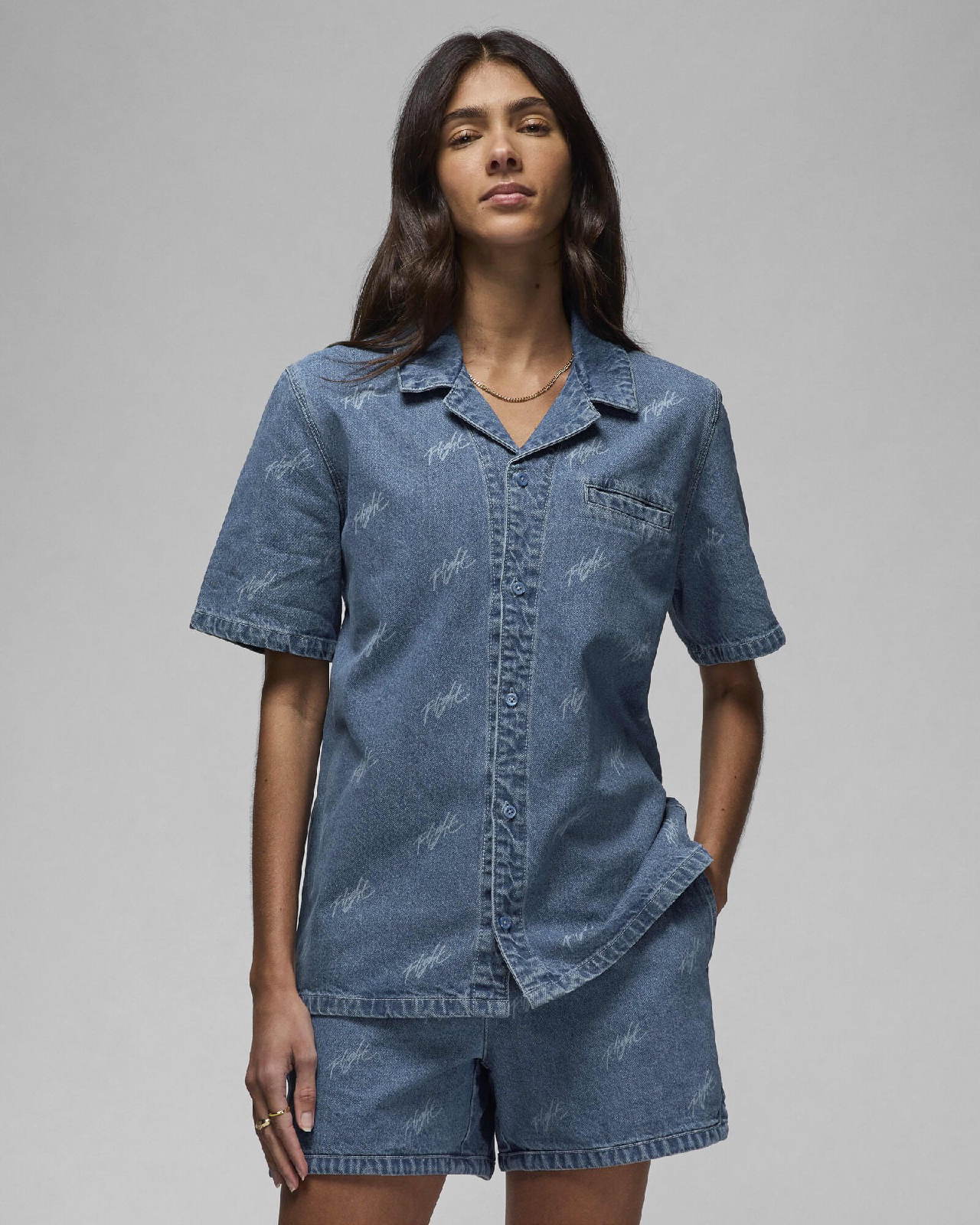 Image of Women's T-shirt NIKE WJ SS AOP WVN TOP