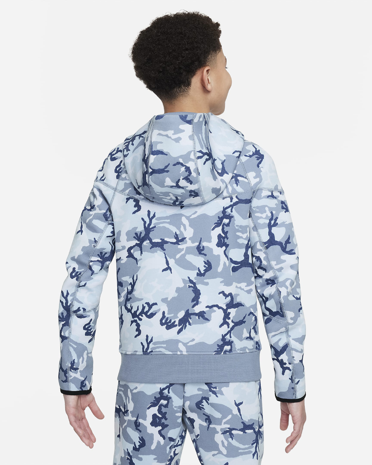 Image of Юношески Суитшърт NIKE B NSW TCH FLC CAMO TOP - Ballistic-sport