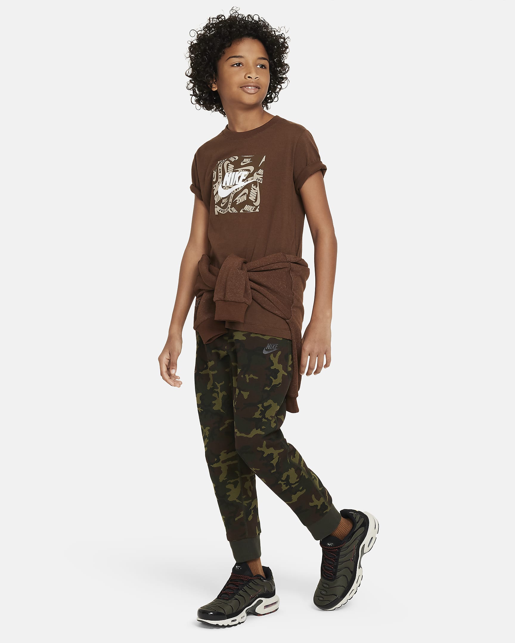 Image of Юношески Панталон NIKE B NSW TCH FLC CAMO BOTTOM - Ballistic-sport