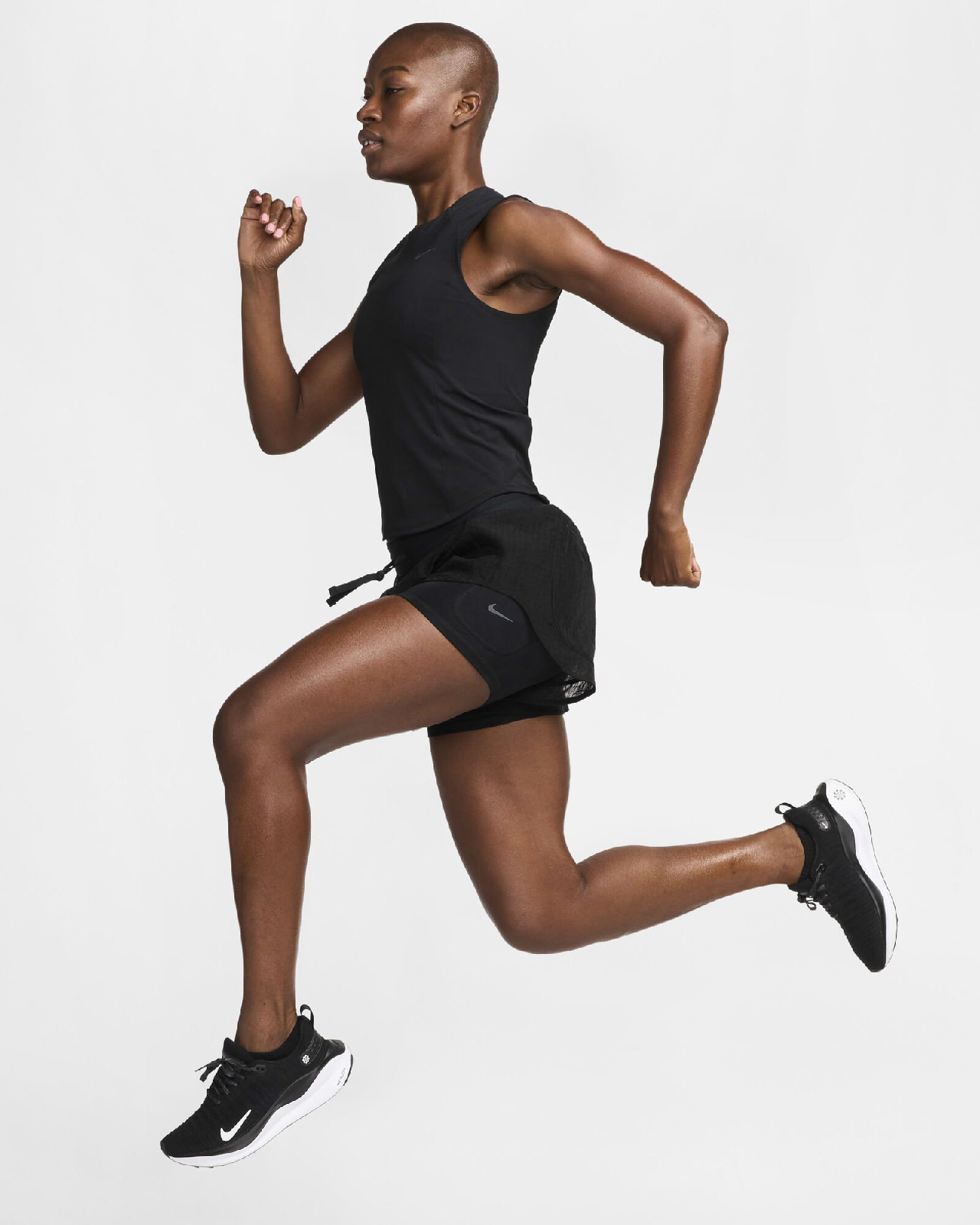 Image of Бюстие NIKE W NK RUN DVN DF PKT TANK - Ballistic-sport