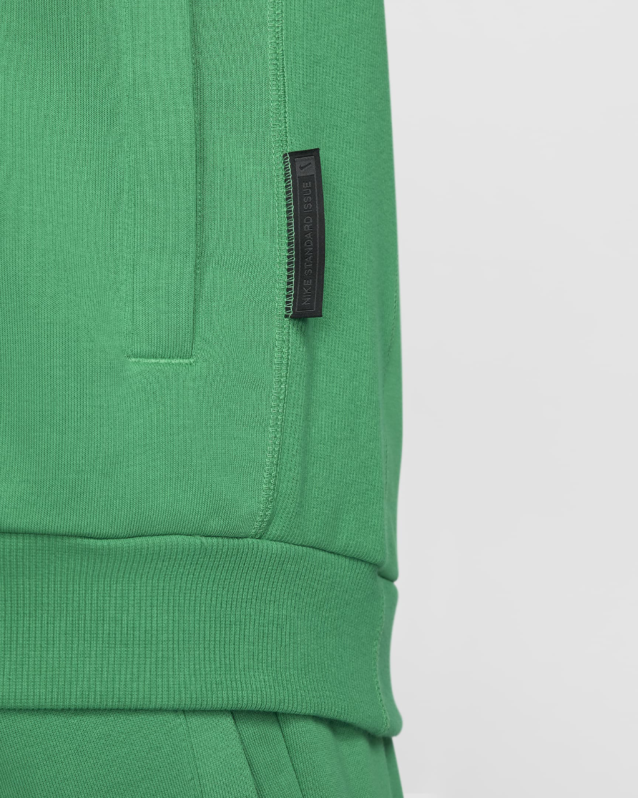 Image of Мъжки Суитшърт NIKE GA M NK DF STD ISS QZ - Ballistic-sport