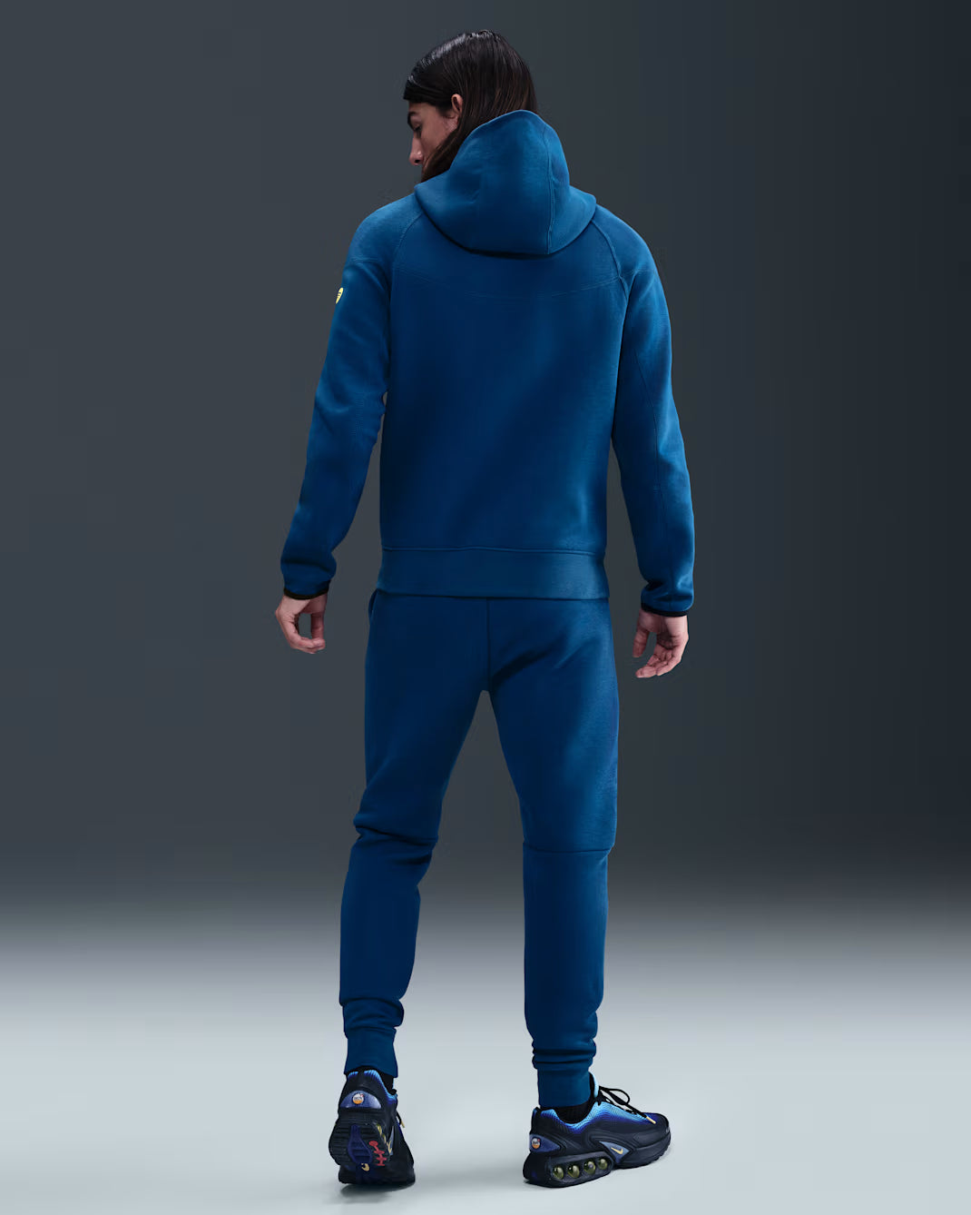 Image of Мъжки Панталон NIKE FCB MNSW TECH FLCJOGGERPANT SE