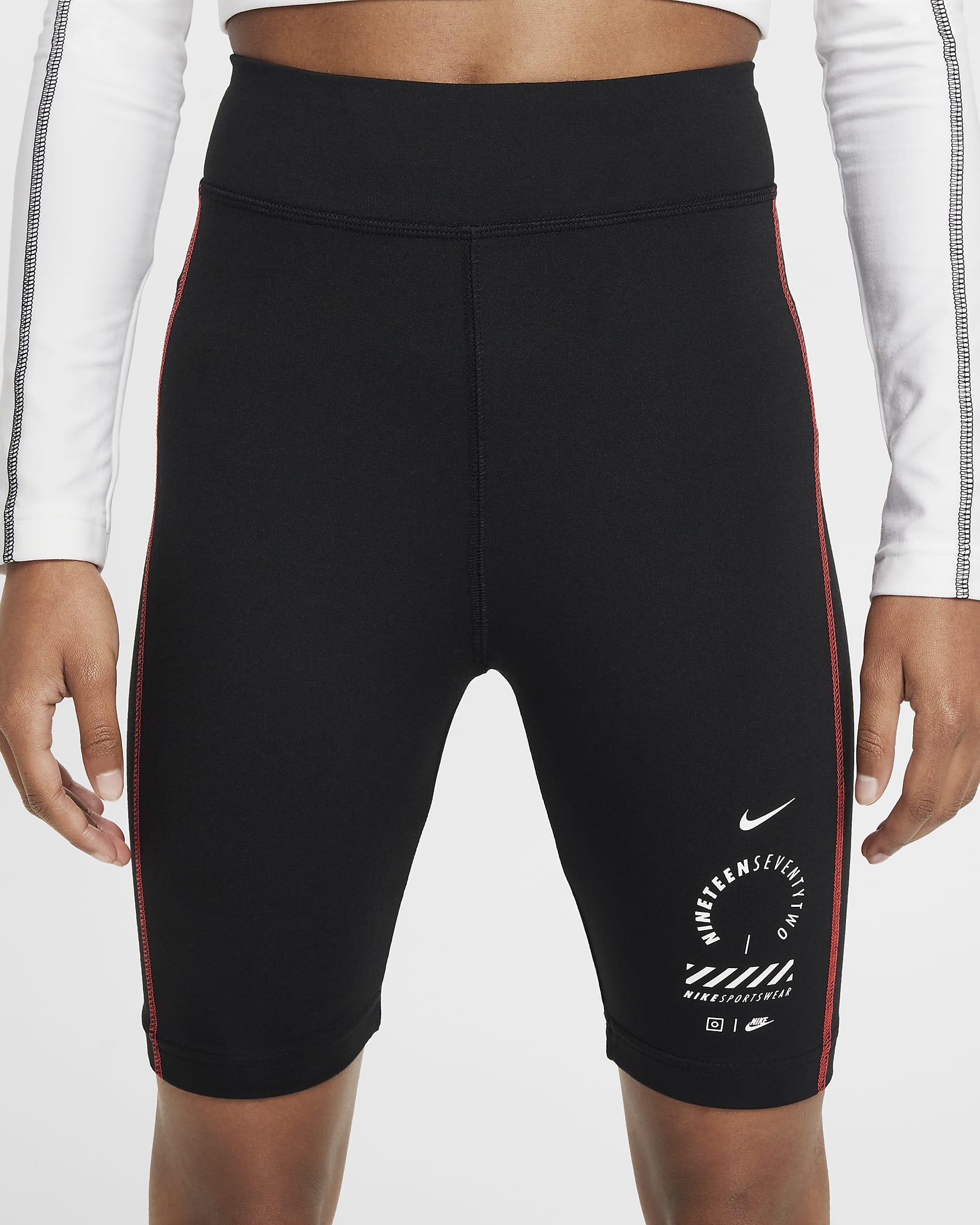 Image of Юношески Клин NIKE G NSW 7 IN BIKE SHORT SW - Ballistic-sport