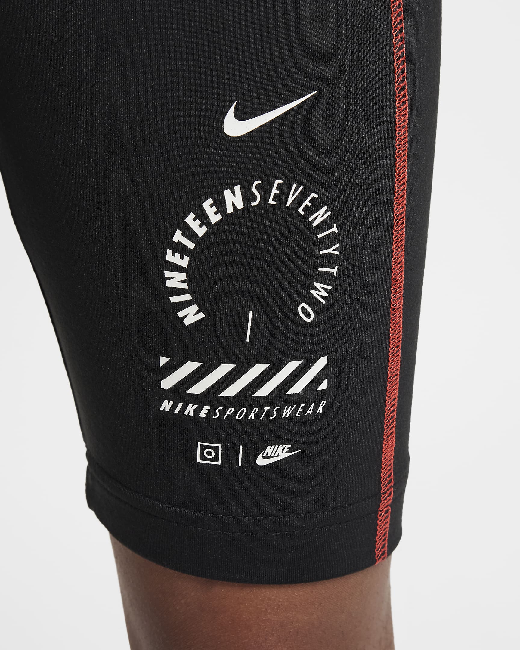 Image of Юношески Клин NIKE G NSW 7 IN BIKE SHORT SW - Ballistic-sport