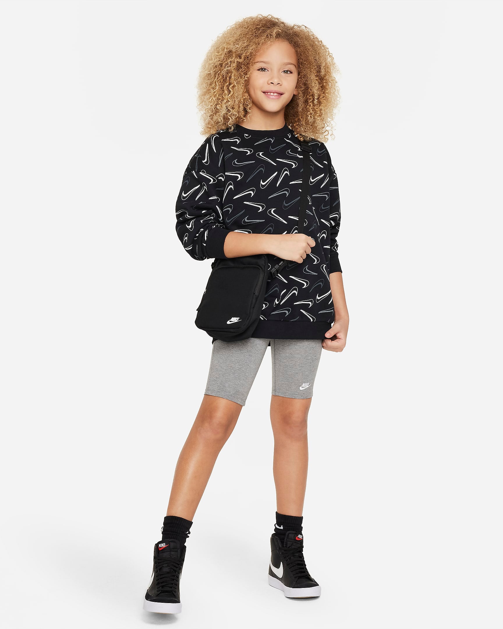 Image of Юношески Суитшърт NIKE G NSW CLUB FLC OVRSZD CRW LOGO - Ballistic-sport