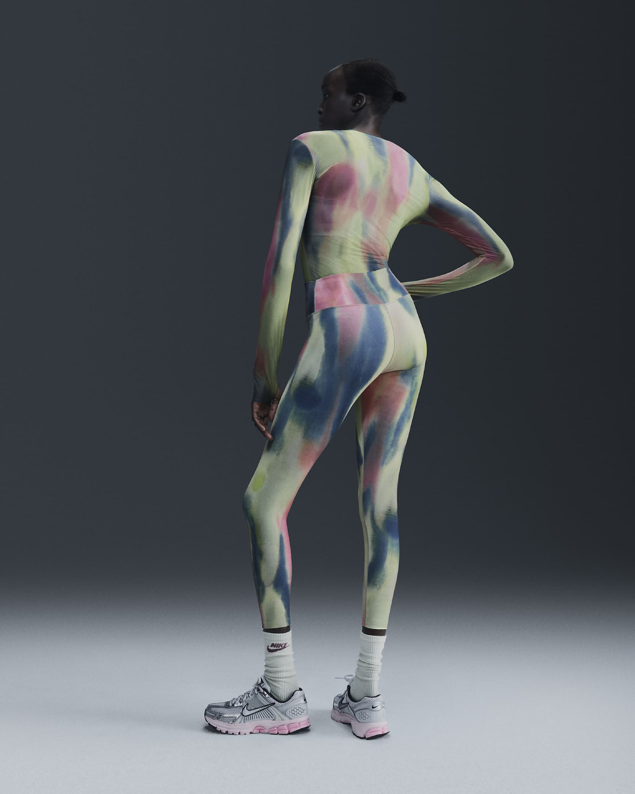 Image of Дамска Блуза  NIKE W NK DF ADY SHEER LS AOP - Ballistic-sport