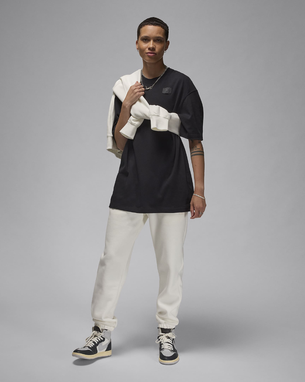 Image of Дамска Тениска NIKE W J SS OS ESSEN TEE 24 - Ballistic-sport