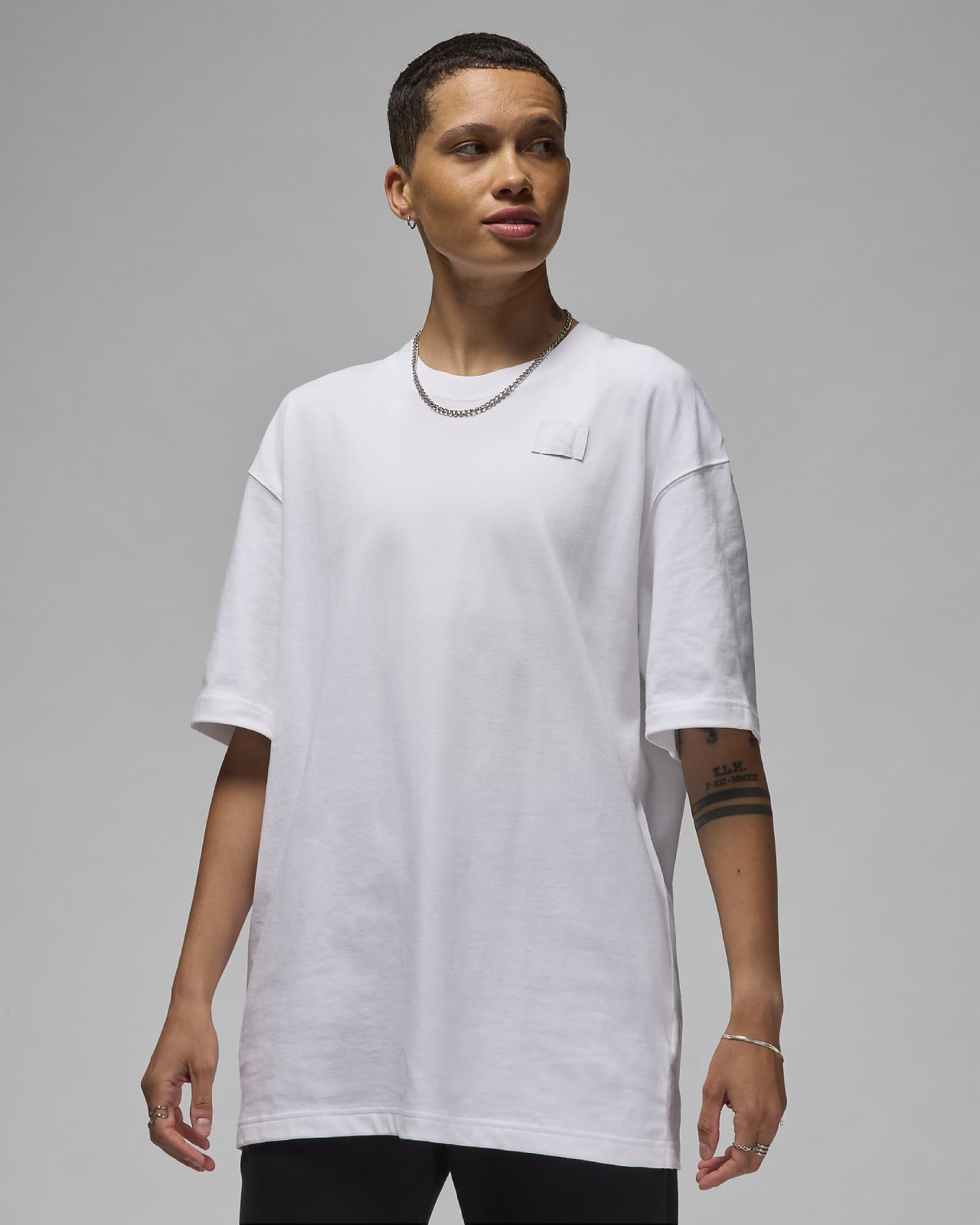 Image of Дамска Тениска NIKE W J SS OS ESSEN TEE 24 - Ballistic-sport