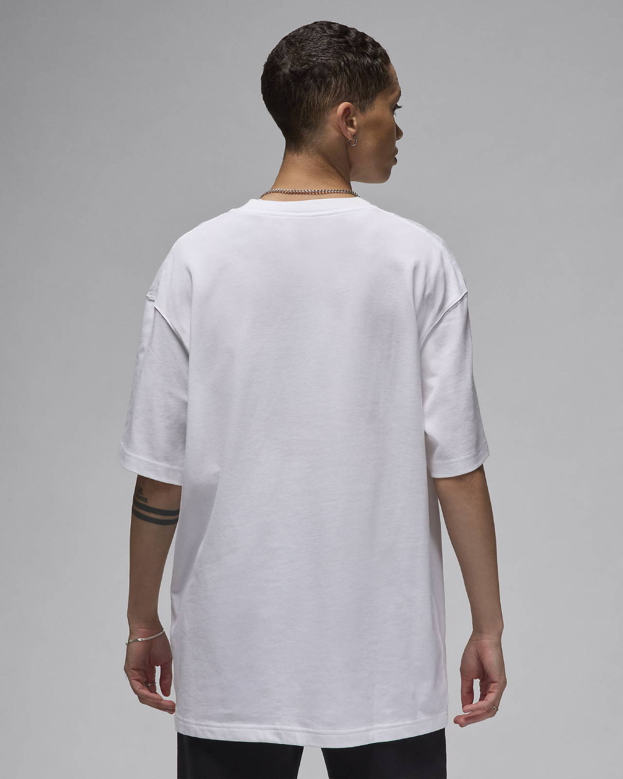 Image of Дамска Тениска NIKE W J SS OS ESSEN TEE 24 - Ballistic-sport