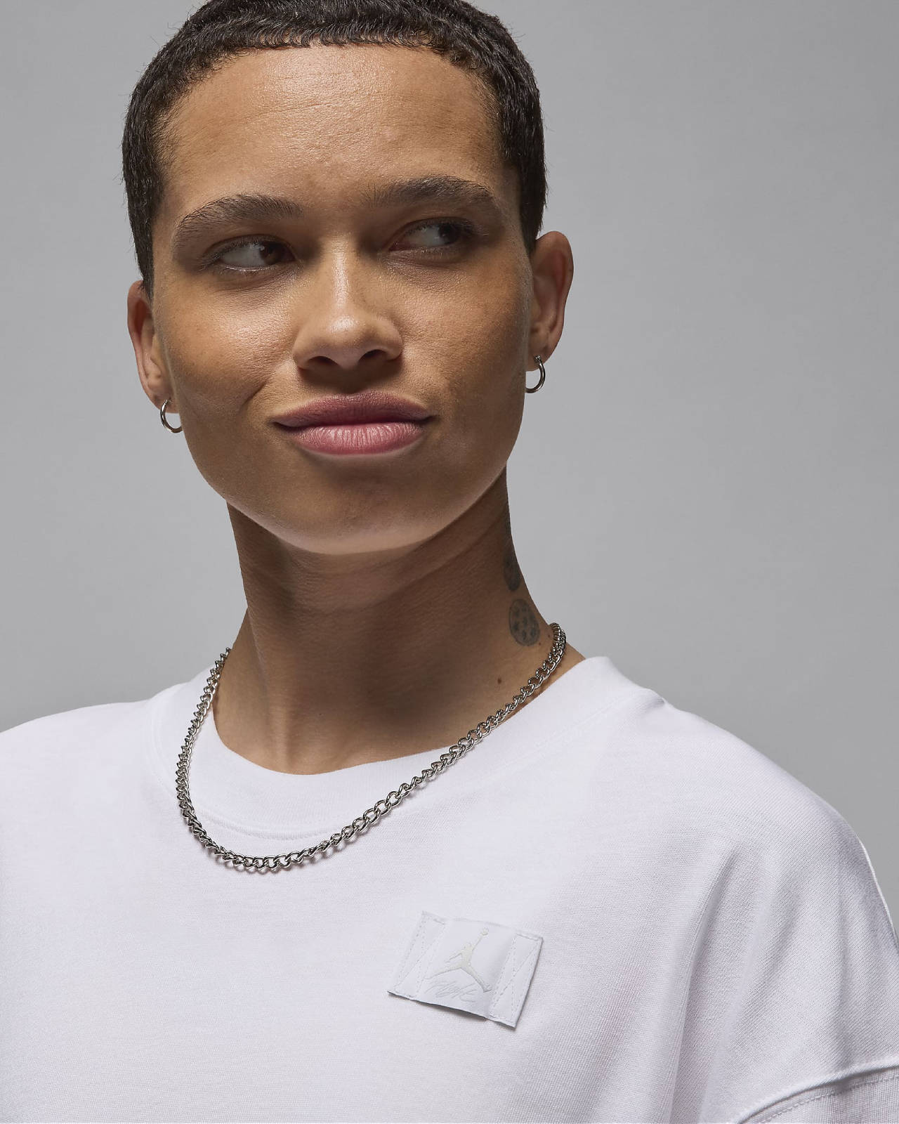 Image of Дамска Тениска NIKE W J SS OS ESSEN TEE 24 - Ballistic-sport