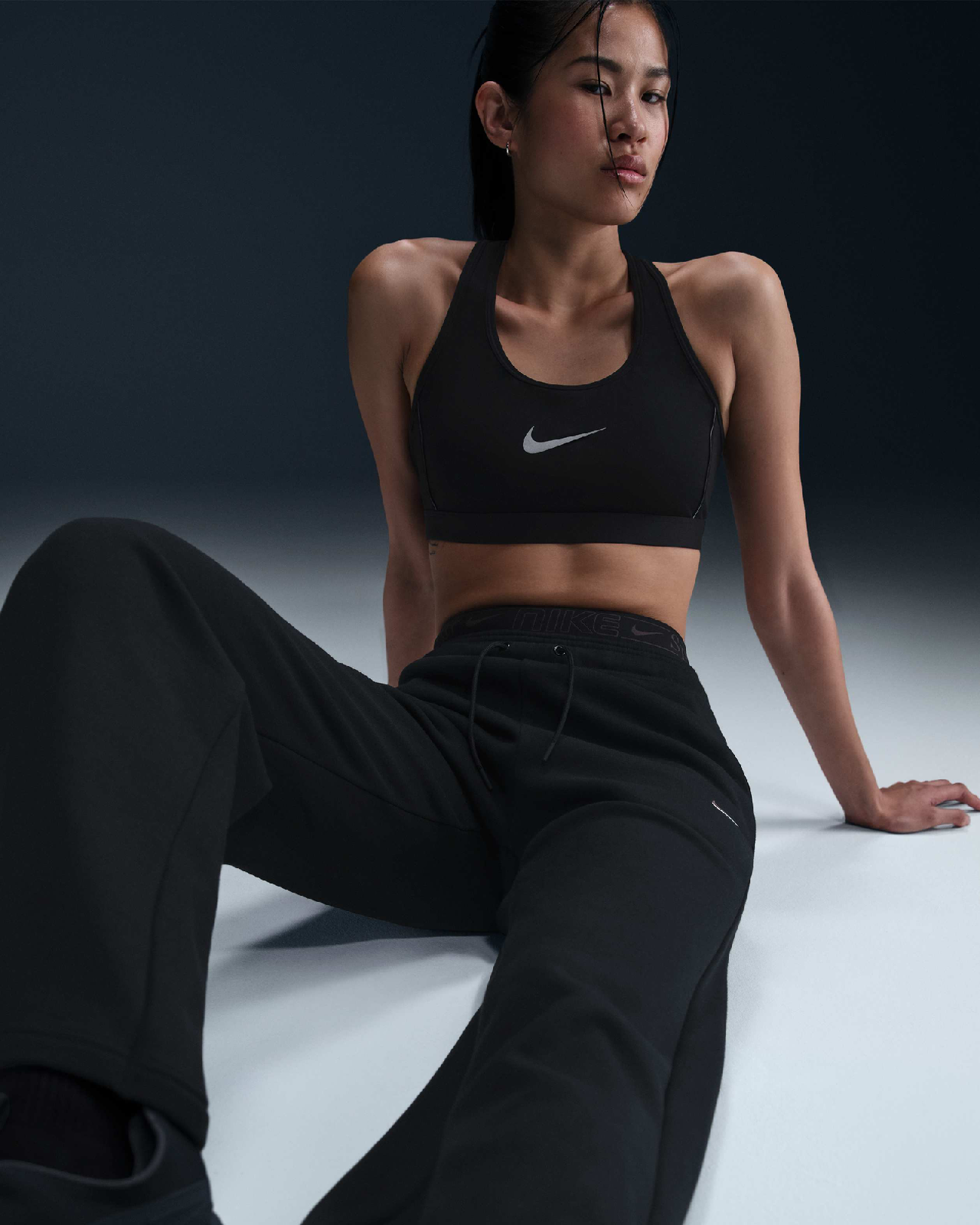 Image of Women's Pants NIKE W NSW PHNX FLC PANT GLS