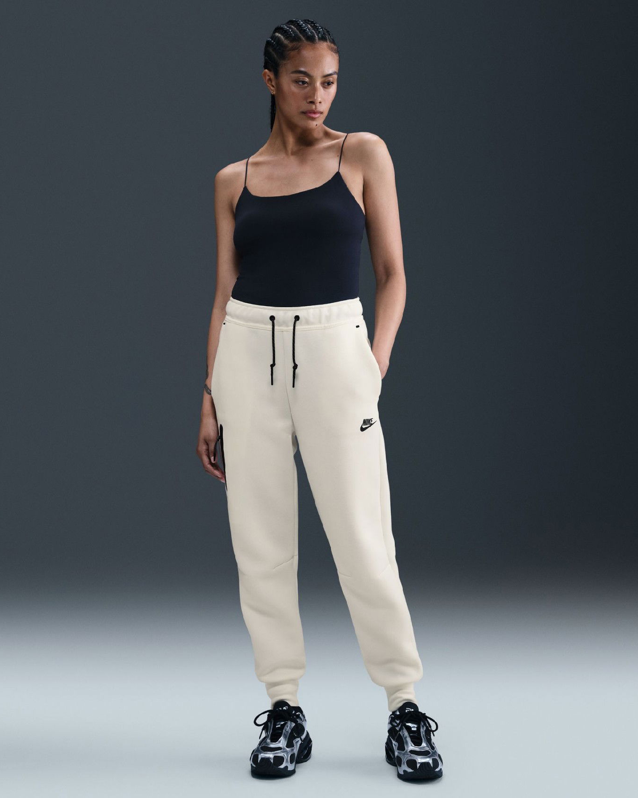 Дамски Панталон NIKE W NSW TCH FLC MR JGGER 2- HV6779-133- Ballistic sport, Балистик