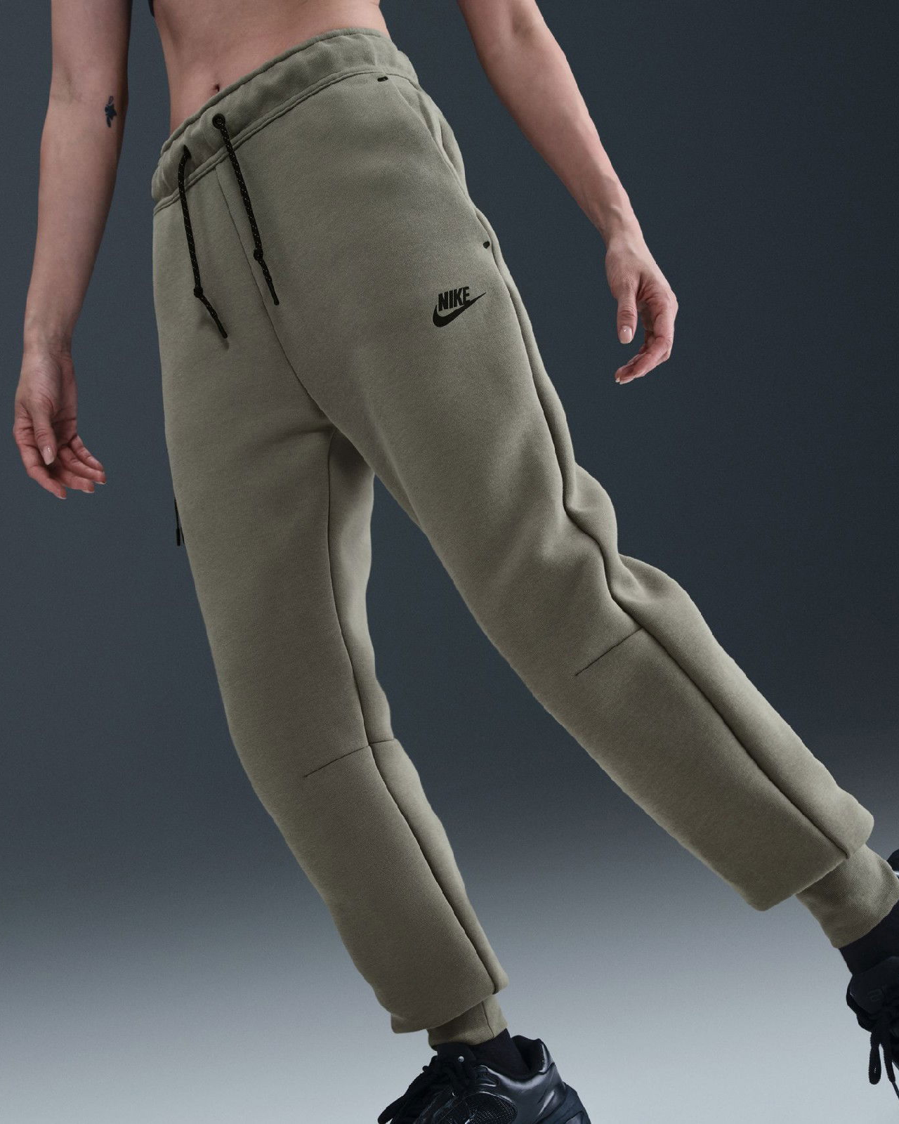 Дамски Панталон NIKE W NSW TCH FLC MR JGGER 2- HV6779-320- Ballistic sport, Балистик