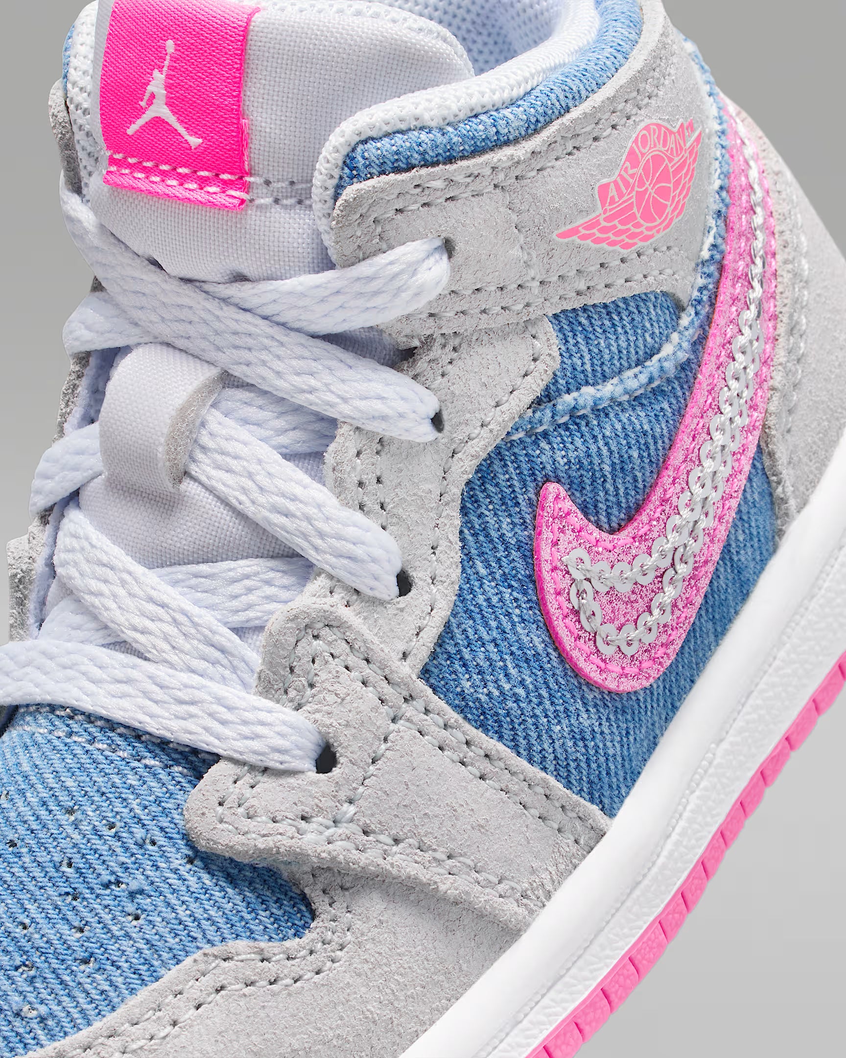 Image of Детски Кецове NIKE JORDAN 1 MID SE FEM GT