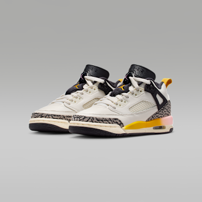 Юношески кецове NIKE JORDAN SPIZIKE LOW BG
