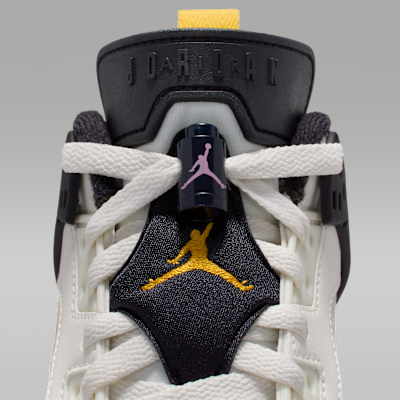 Юношески кецове NIKE JORDAN SPIZIKE LOW BG
