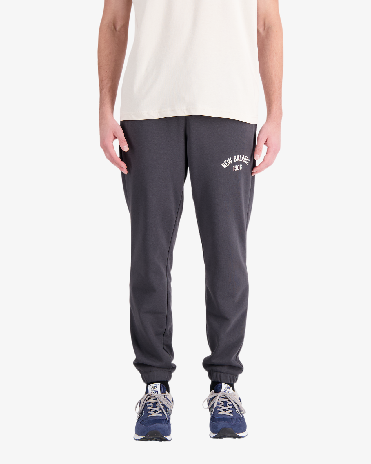 Image of Мъжки Панталон NEW BALANCE PANT ESSENTIALS VARSITY FLEECE PANT - Ballistic-sport