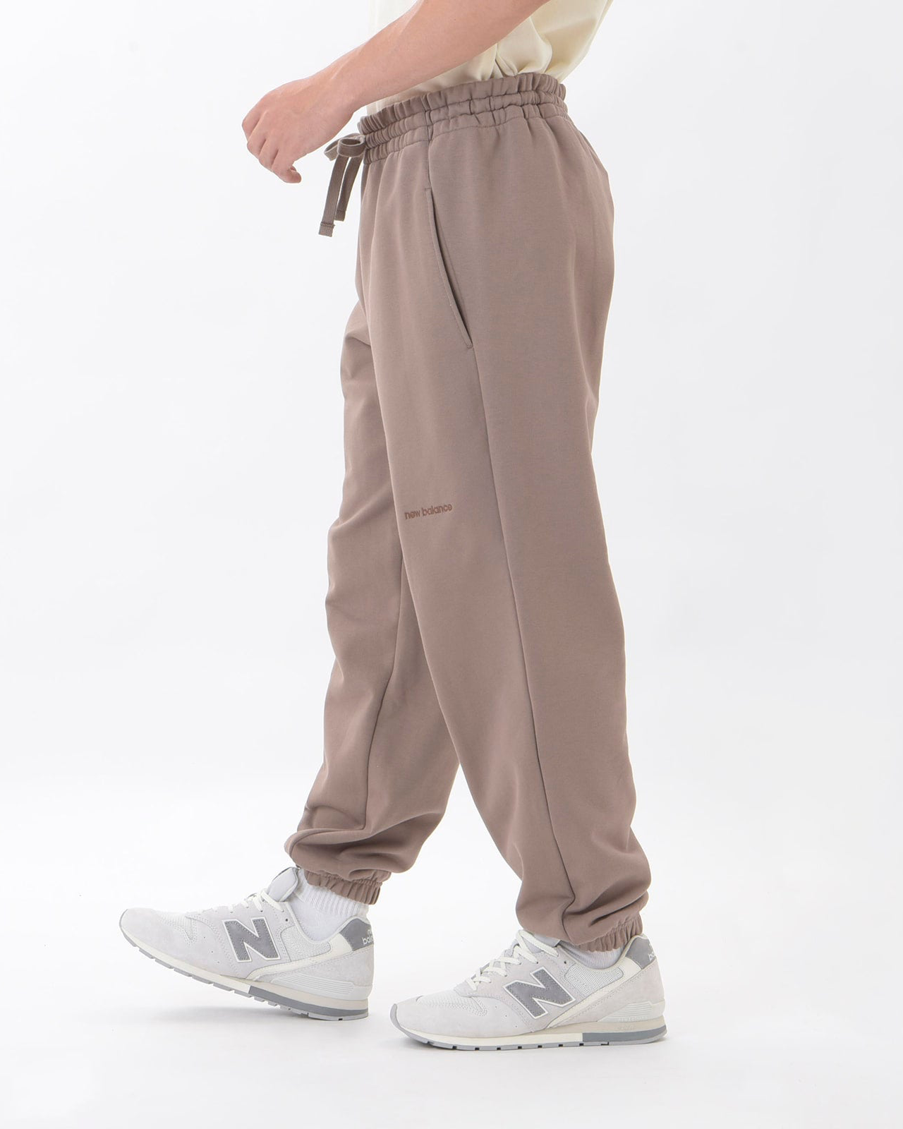 Image of Мъжки Панталон NEW BALANCE PANT ATHLETICS LINEAR PANT - Ballistic-sport