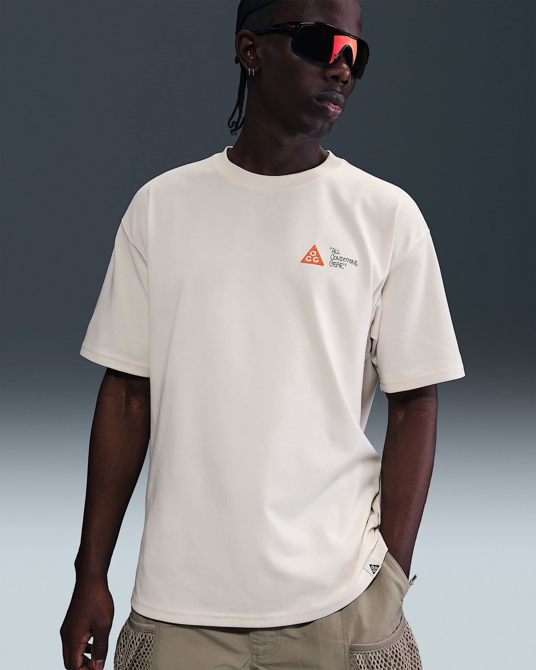 Мъжка Тениска NIKE M ACG DF TEE OC GUIDE, Балистик, бежов цвят