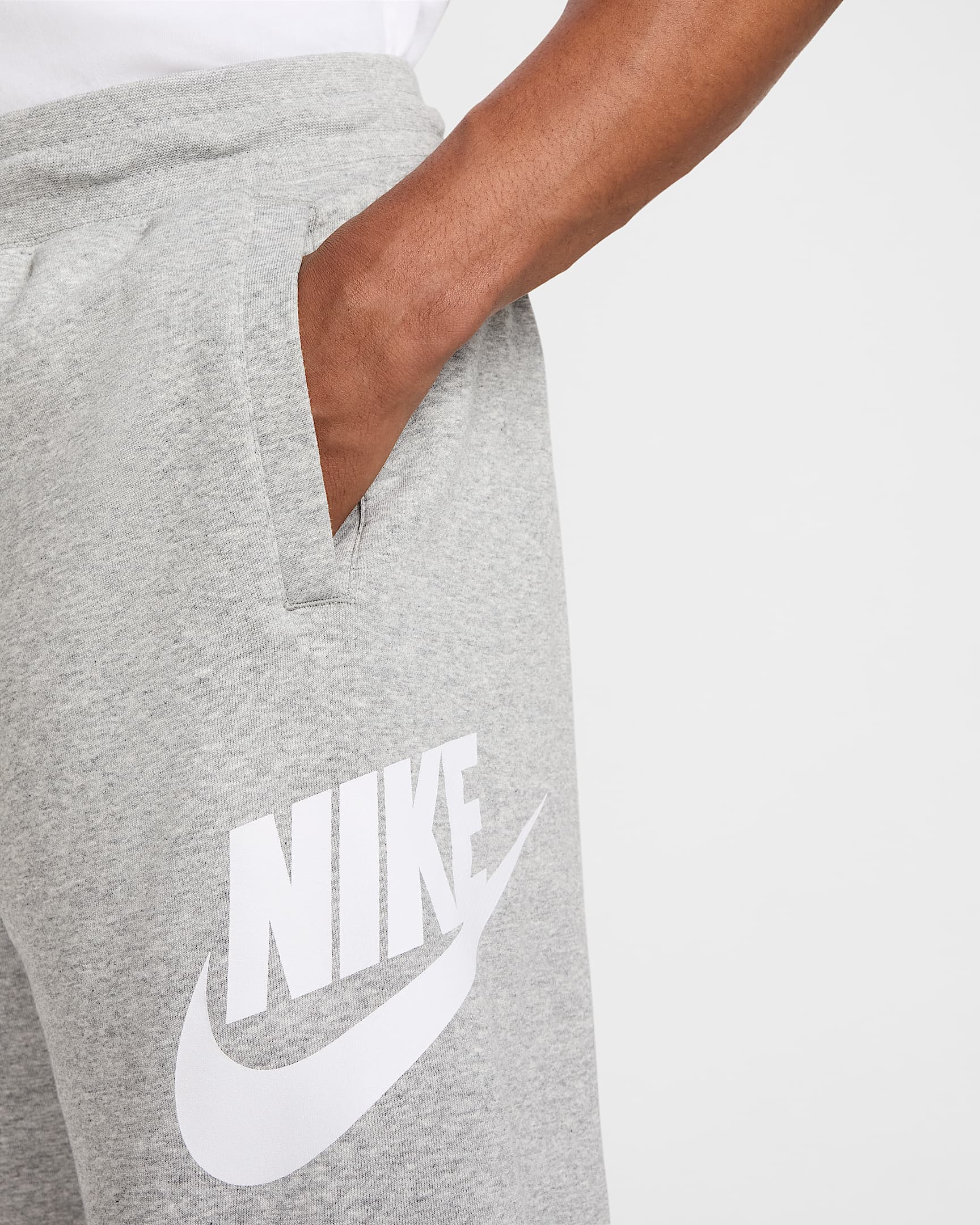 Image of Мъжки Къс панталон NIKE M NK CLUB ALUMNI FT SHORT - Ballistic-sport
