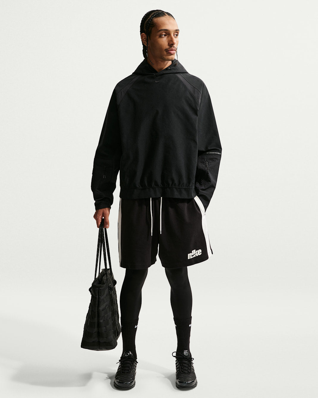 Image of Мъжки Къс панталон NIKE M NK CLUB KNIT FLW SHRT FUTBOL IF0709-010- Ballistic sport, Балистик