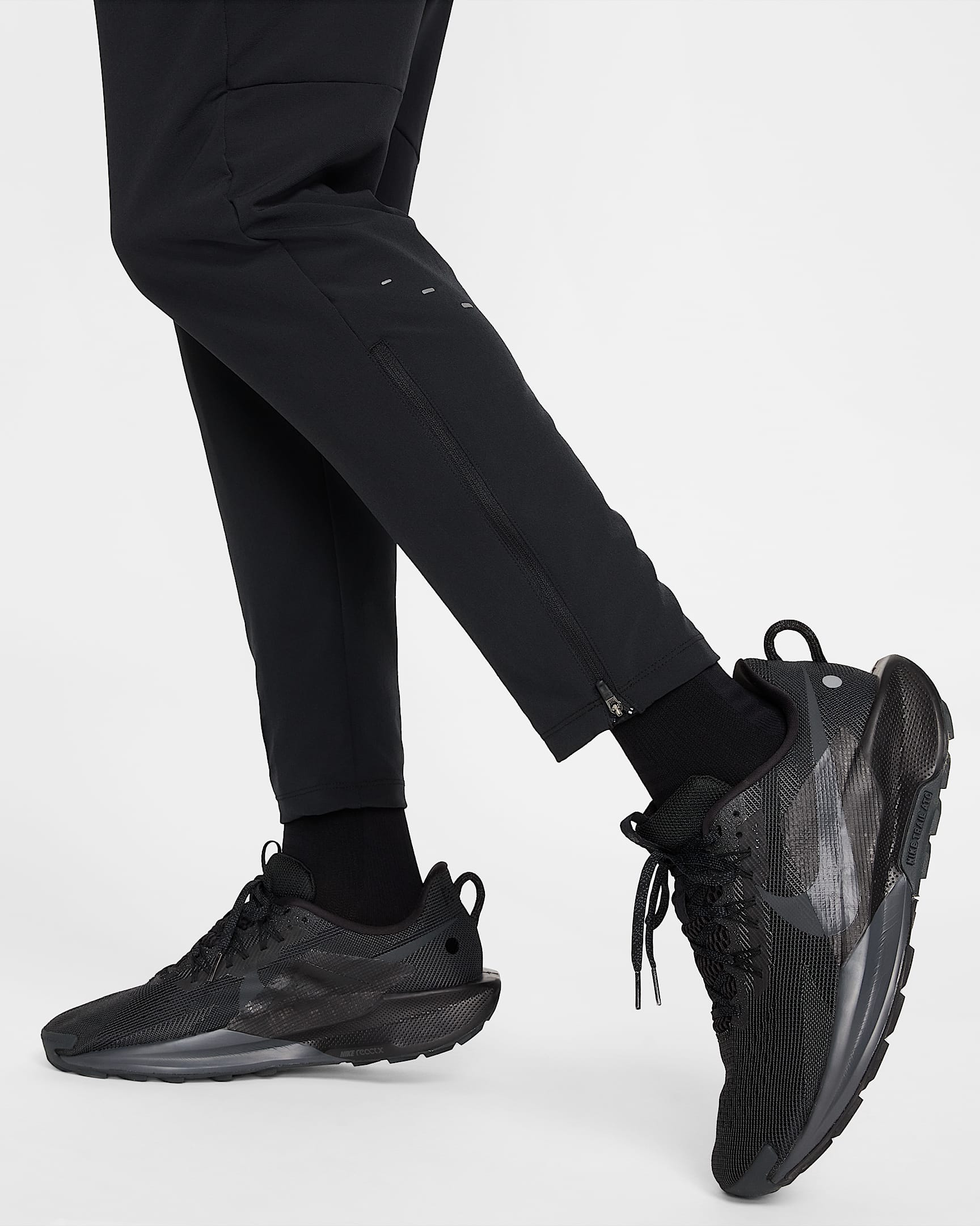 Мъжки Панталон NIKE M NK DF STRIDE WVN PANT - Ballistic-sport
