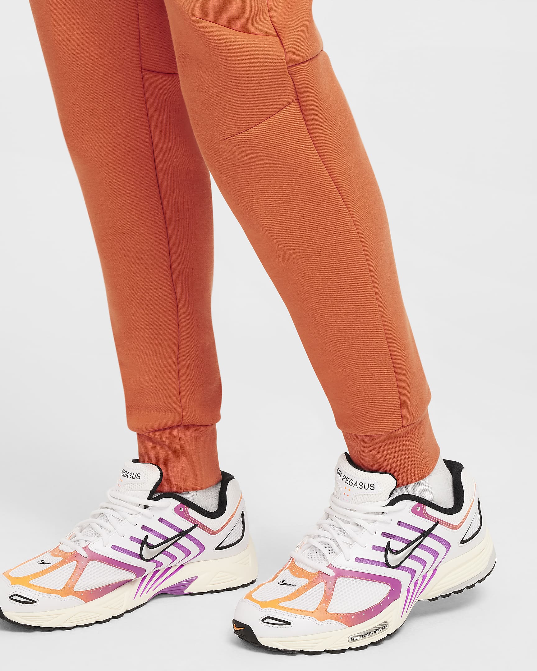 Image of Мъжки Панталон NIKE M NK TCH FLC JGGR - Ballistic-sport