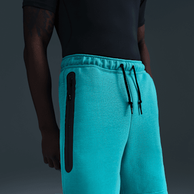 Image of Мъжки Къс панталон NIKE M NK TCH FLC SHORT