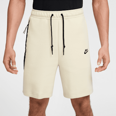 Image of Мъжки Къс панталон NIKE M NK TCH FLC SHORT