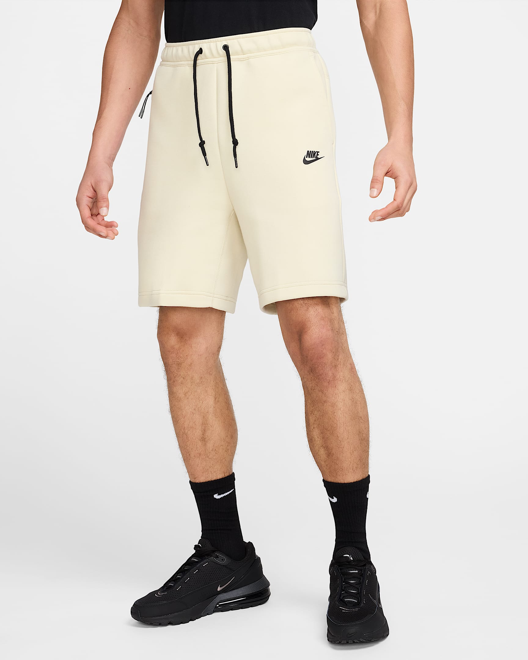 Image of Мъжки Къс панталон NIKE M NK TCH FLC SHORT