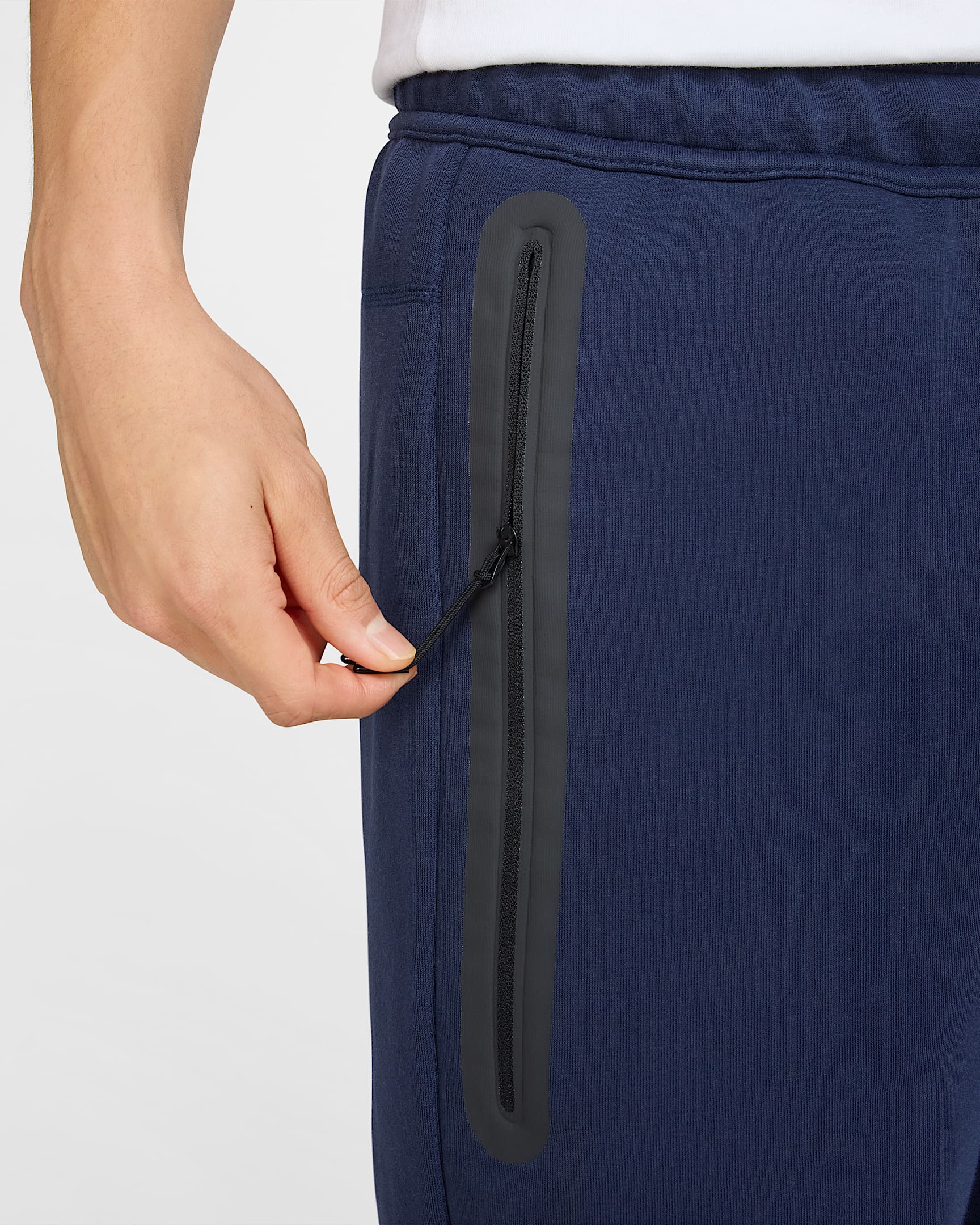 Image of Мъжки Къс панталон NIKE M NK TCH FLC SHORT