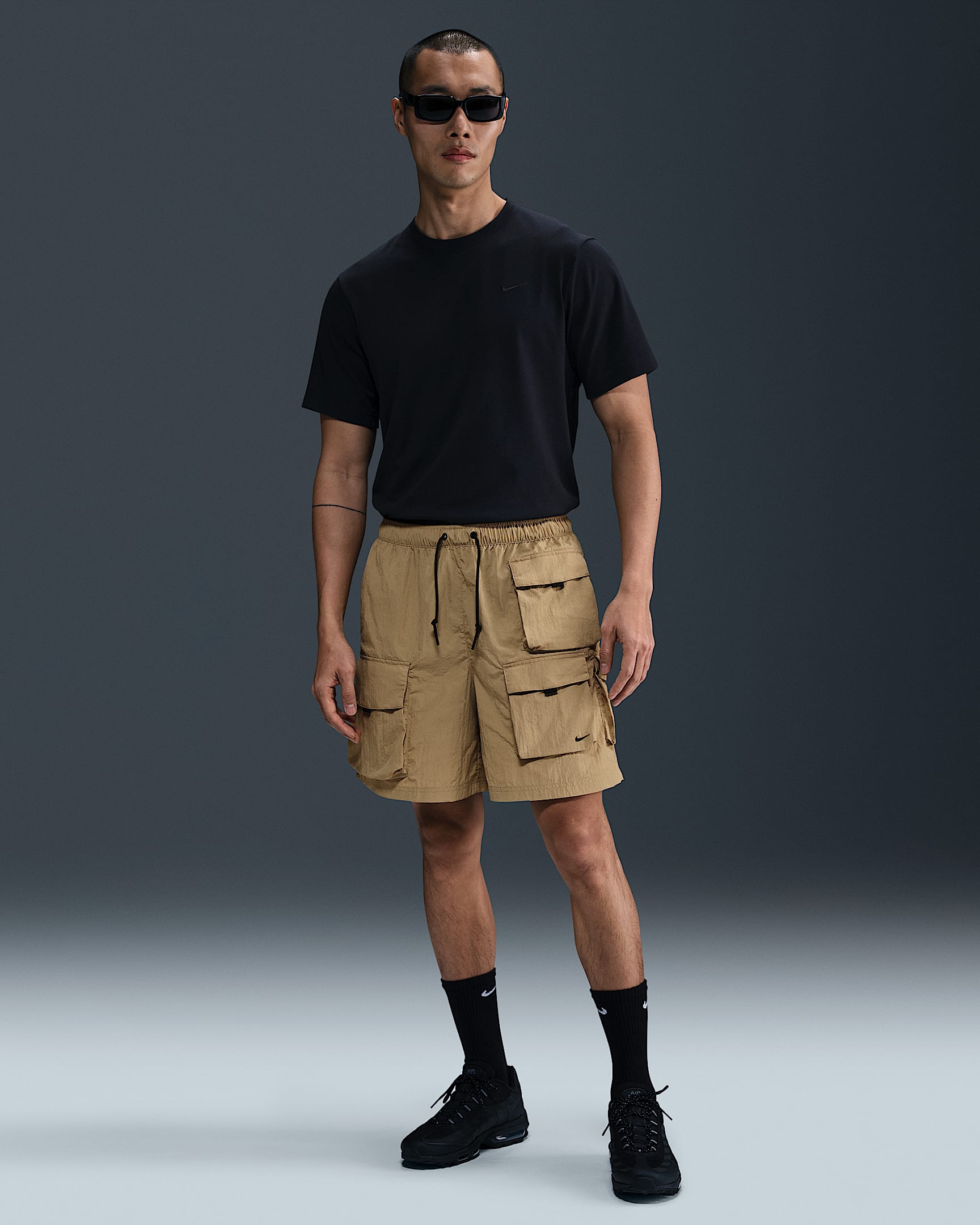 Мъжки Къс панталон NIKE M NK TECH WOVEN CARGO SHORT карго панталон, бежов цвят, Балистик