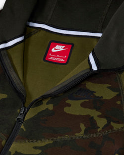 Image of Юношески Суитшърт NIKE B NSW TCH FLC CAMO TOP - Ballistic-sport