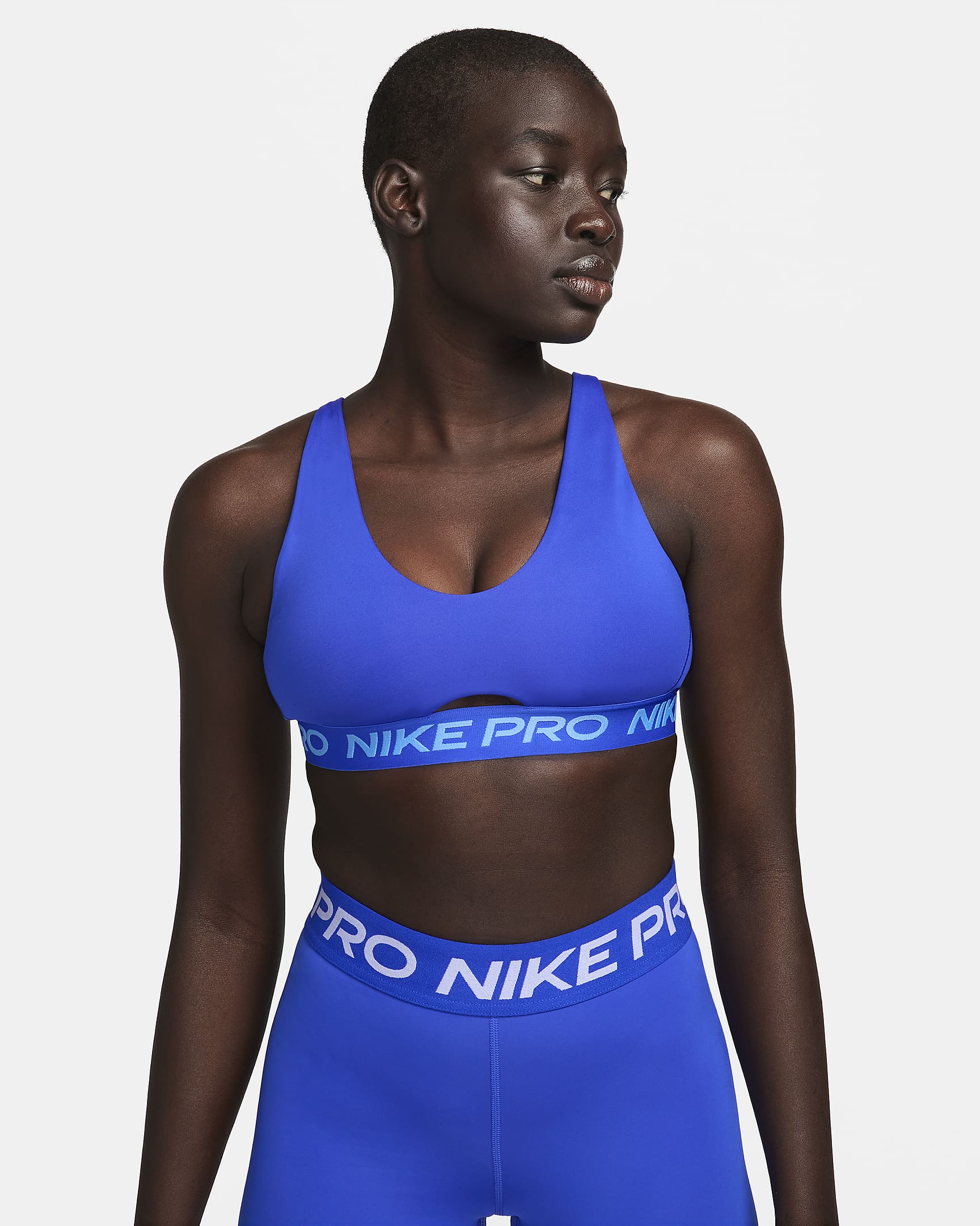 Дамско Бюстие NIKE W NP INDY PLUNGE BRA - Ballistic-sport