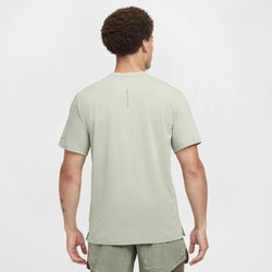 Image of Men's T-Shirt NIKE M NK DF RISE 365 RUN DIV SS