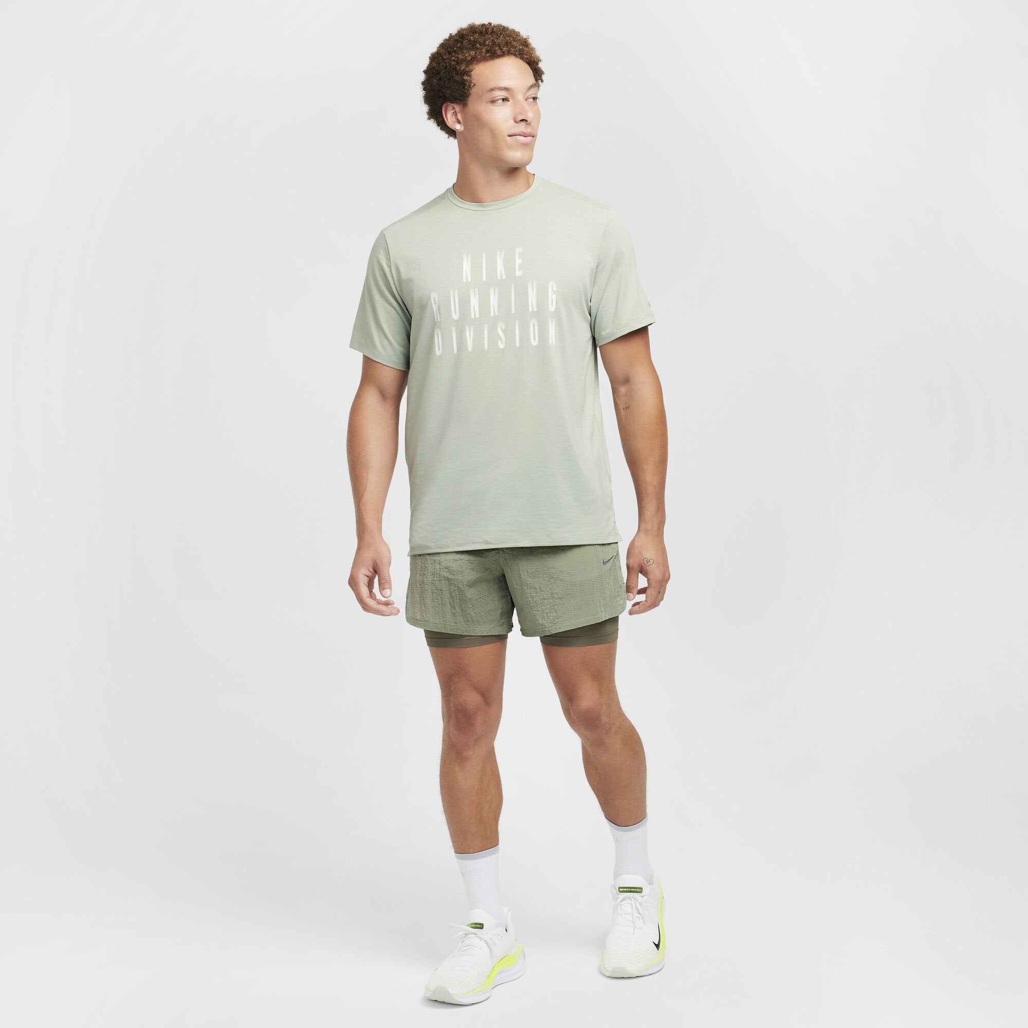 Men's T-Shirt NIKE M NK DF RISE 365 RUN DIV SS