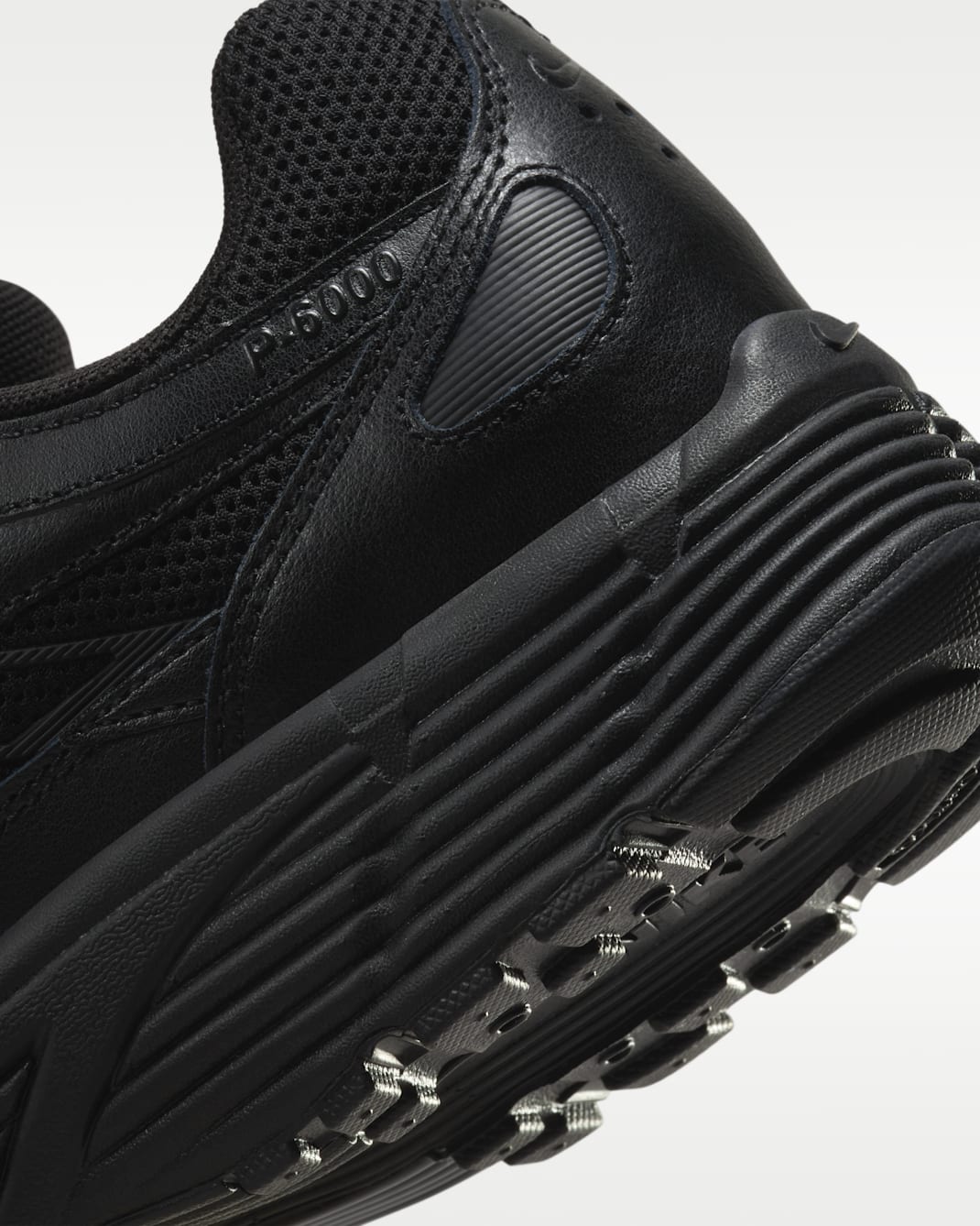 Image of Мъжки Маратонки NIKE P-6000 CD6404-002- Ballistic sport, Балистик