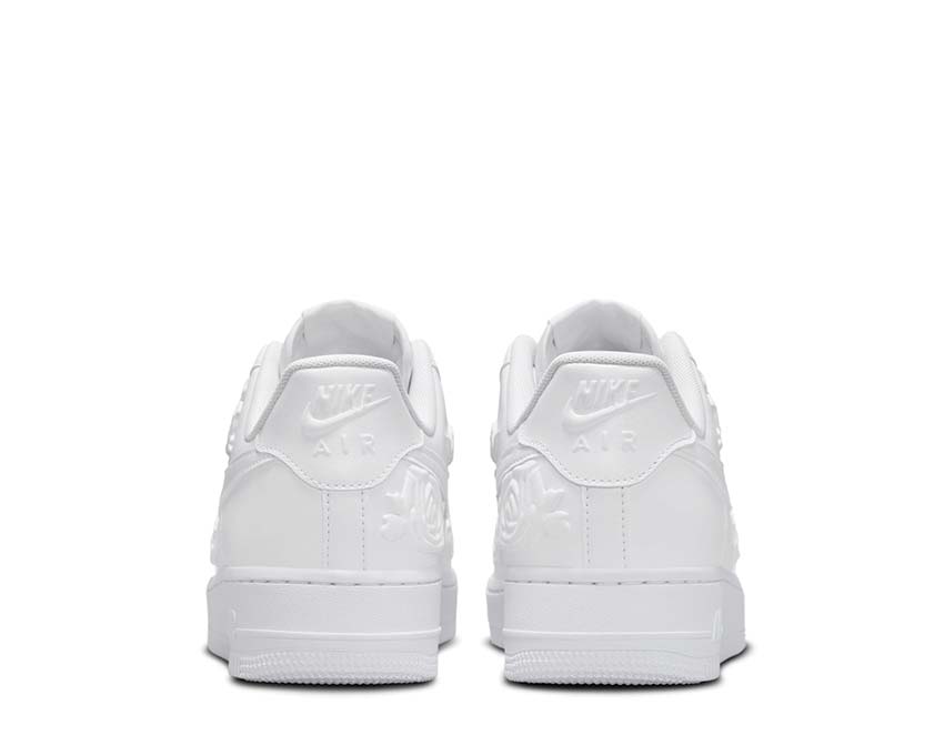 Дамски Кецове NIKE WMNS AIR FORCE 1 07 SE