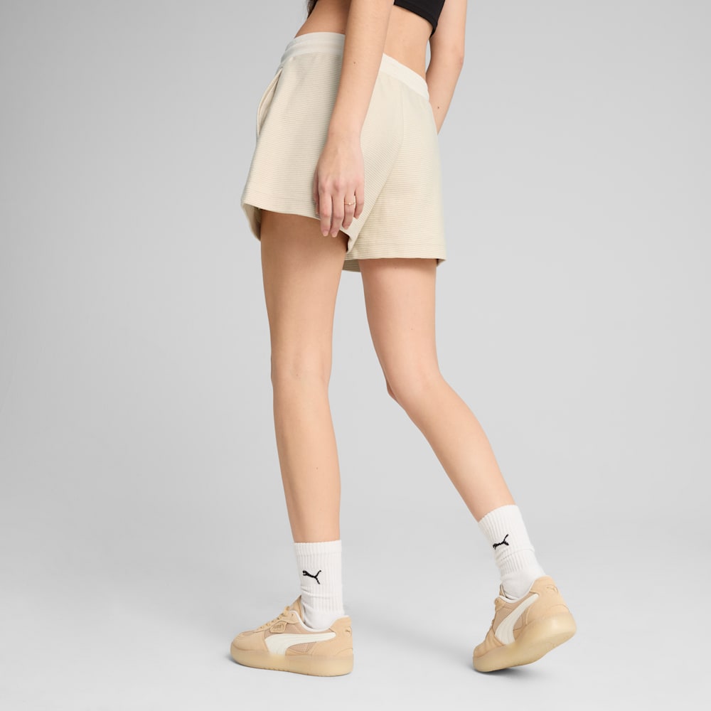 Image of Women's Shorts PUMA PREMIUM ESS A-Line Shorts 4` Jacquard