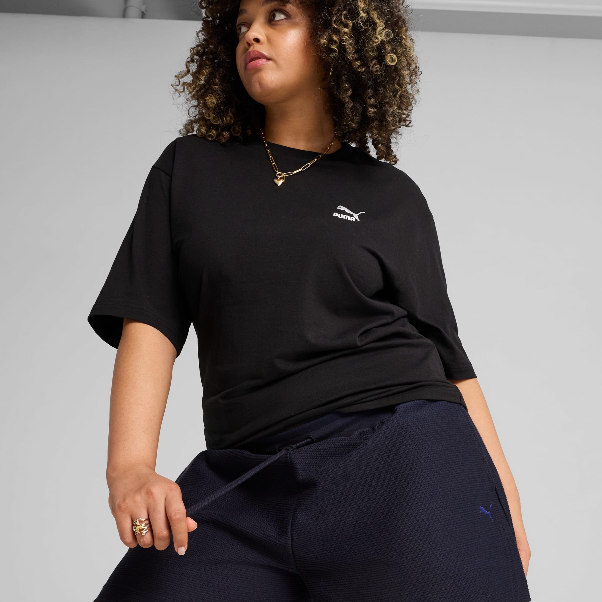 Image of Women's Shorts PUMA PREMIUM ESS A-Line Shorts 4` Jacquard