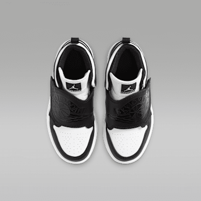 Детски Кецове NIKE SKY JORDAN 1 BP