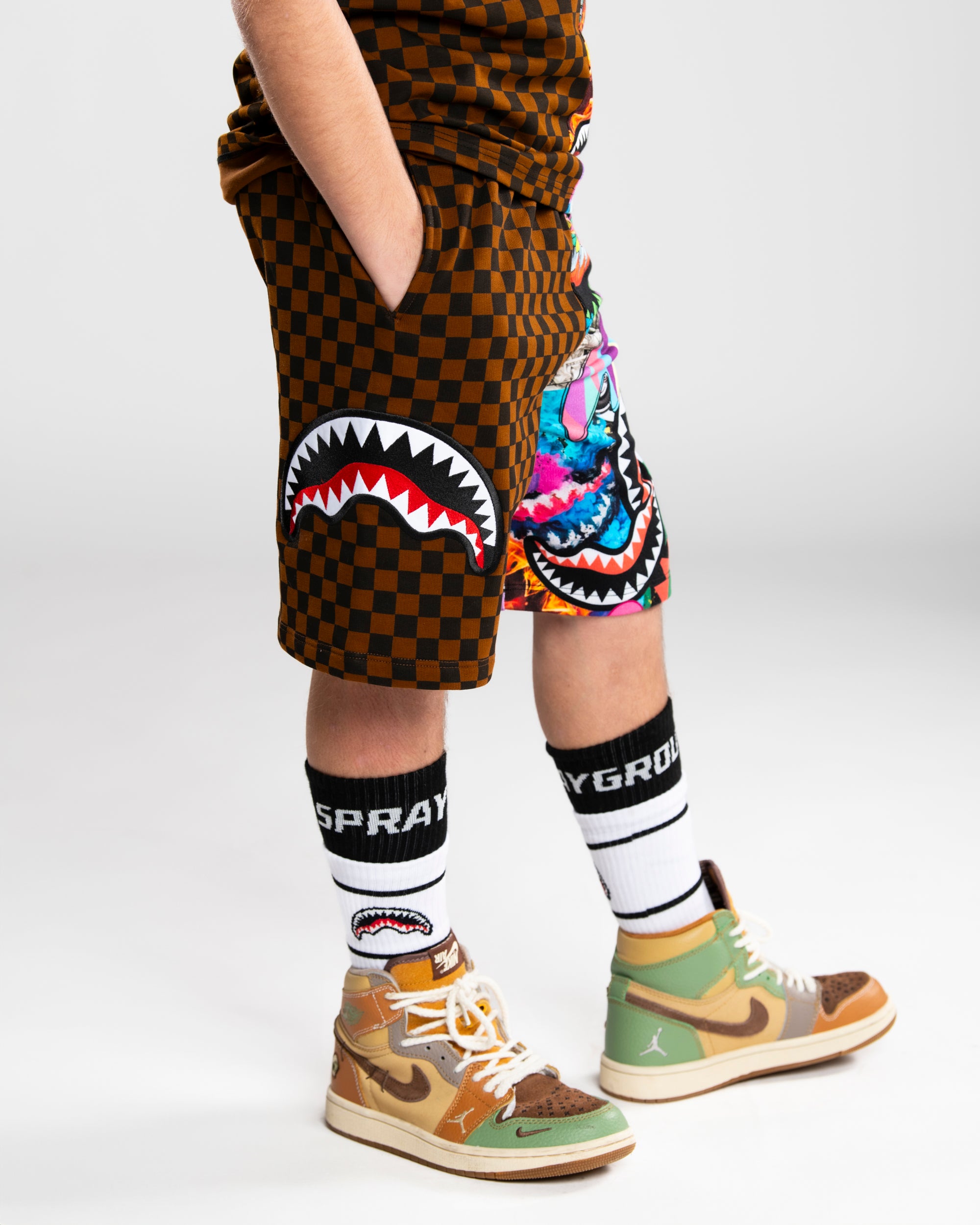Детски Къс панталон SPRAYGROUND ALL THE SHARKS SPLIT SHORTS