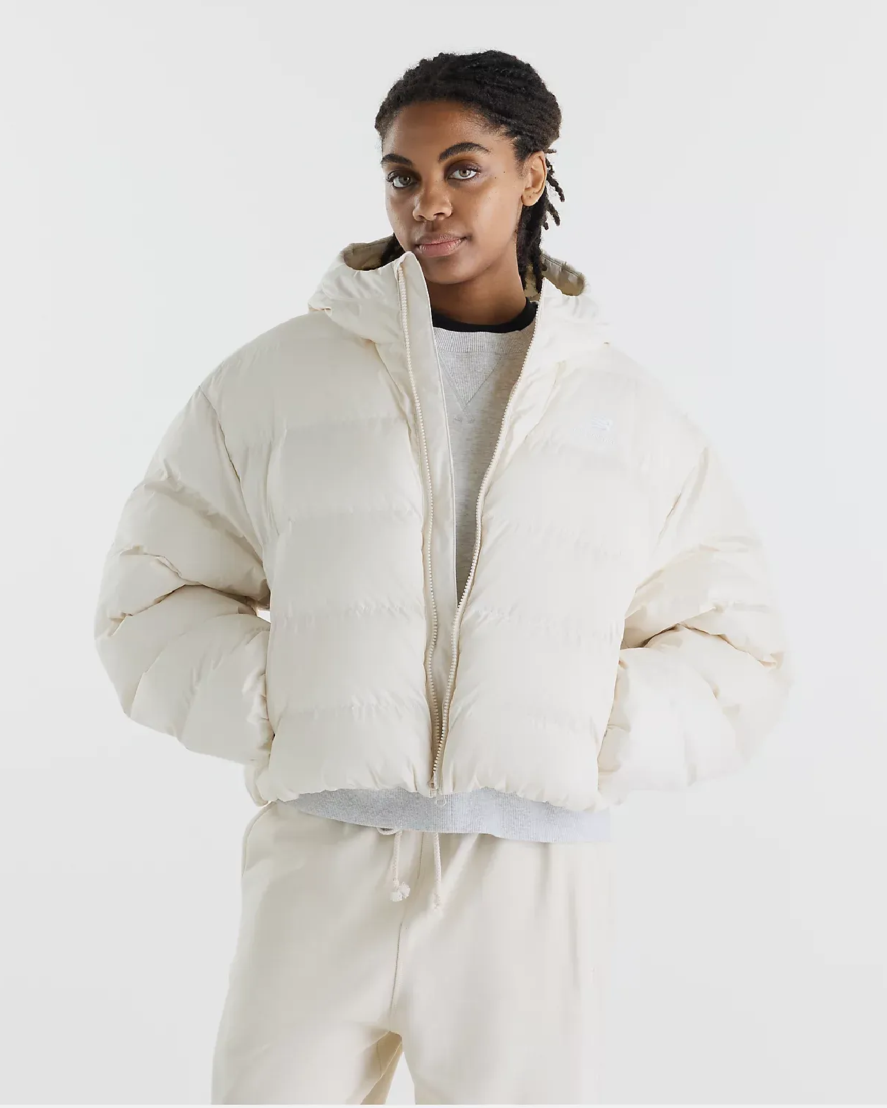 Image of Дамско Яке NEW BALANCE JACKET BOSTON PUFFER JACKET WJ62V5SN-LINEN- Ballistic sport, Балистик